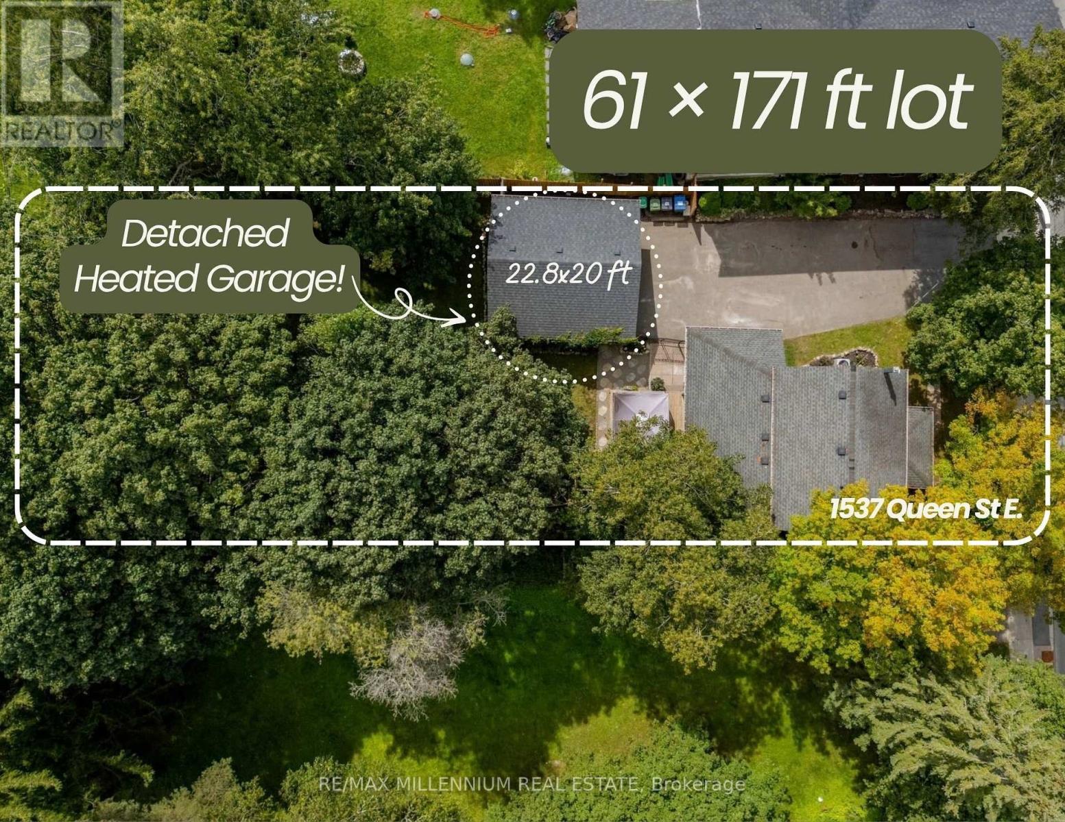 1537 Queen Street E Property Photo 2