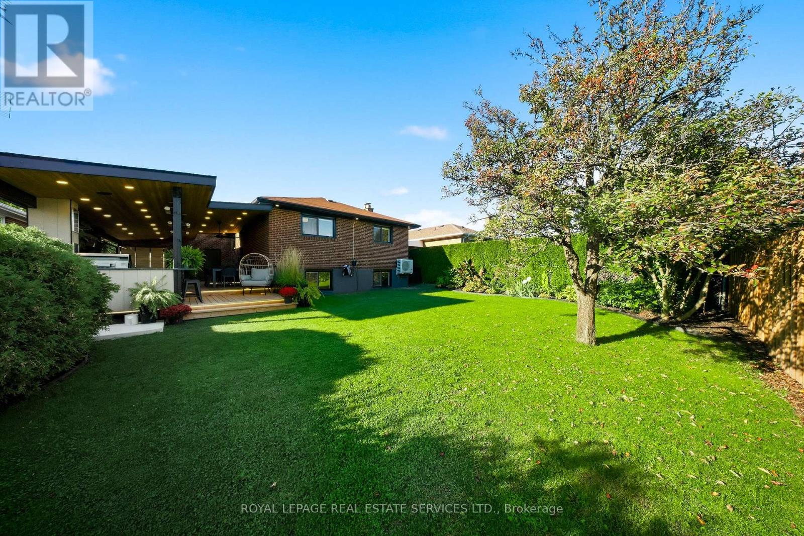 655 Netherton Crescent Property Photo 47