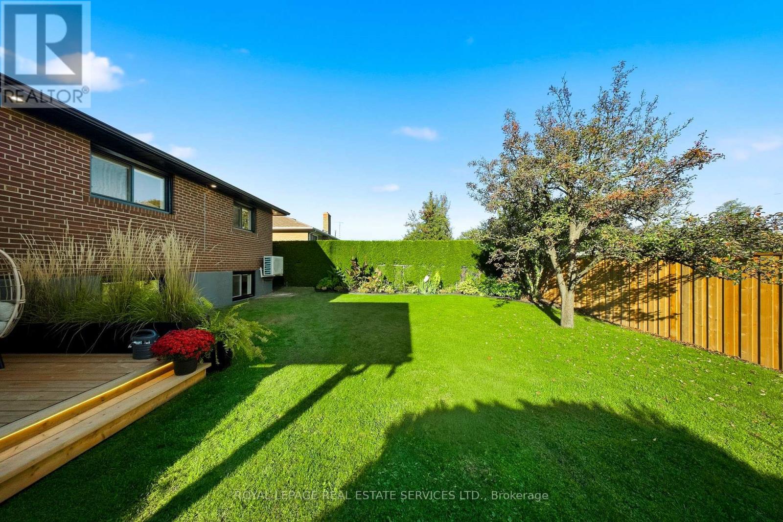 655 Netherton Crescent Property Photo 48