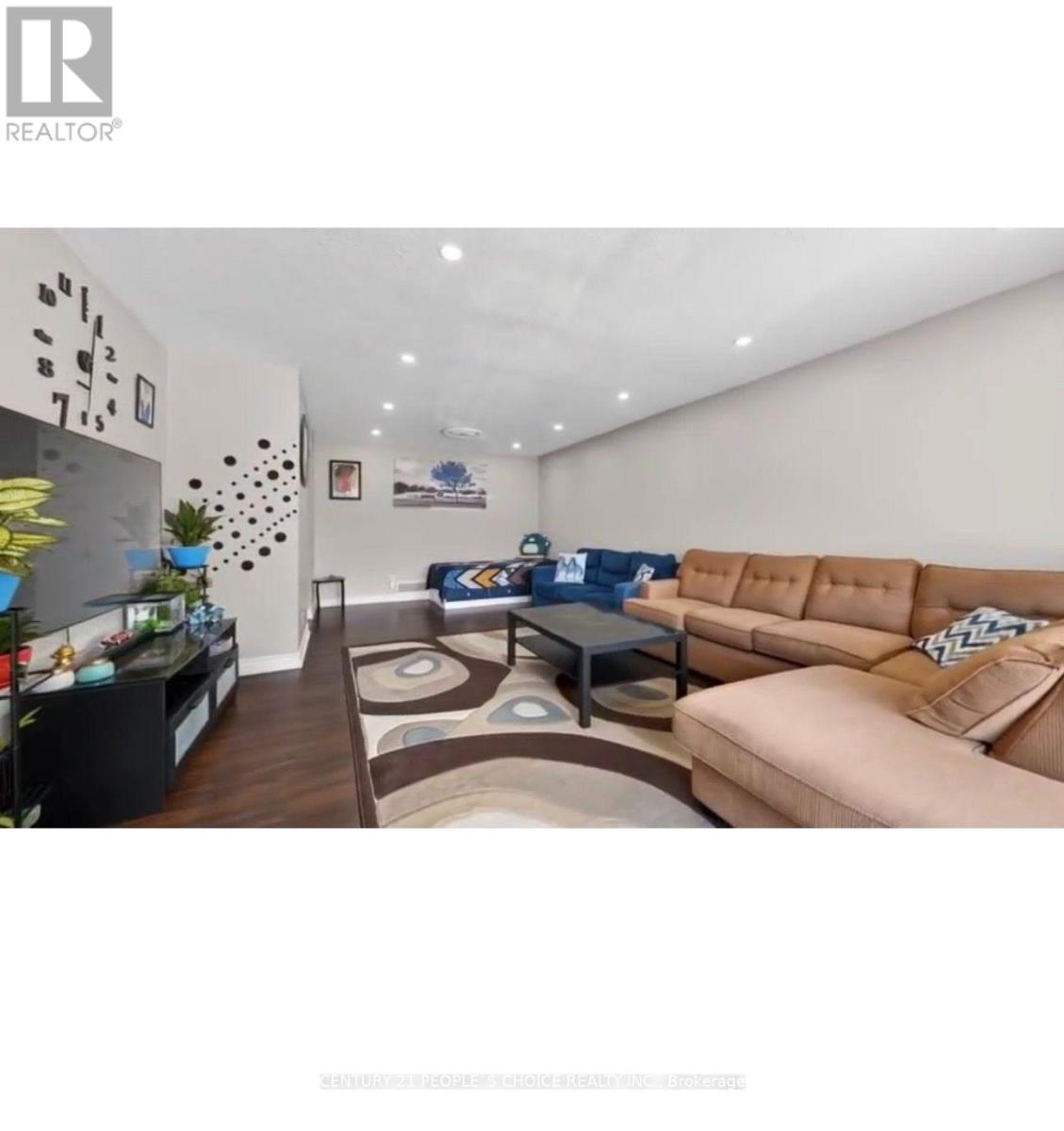 48 English Street Property Photo 3