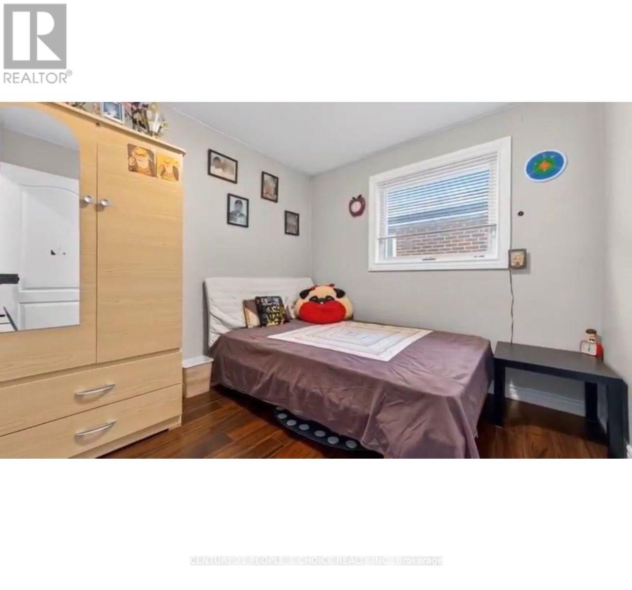 48 English Street Property Photo 8