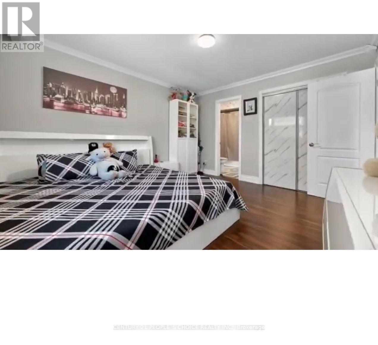 48 English Street Property Photo 9