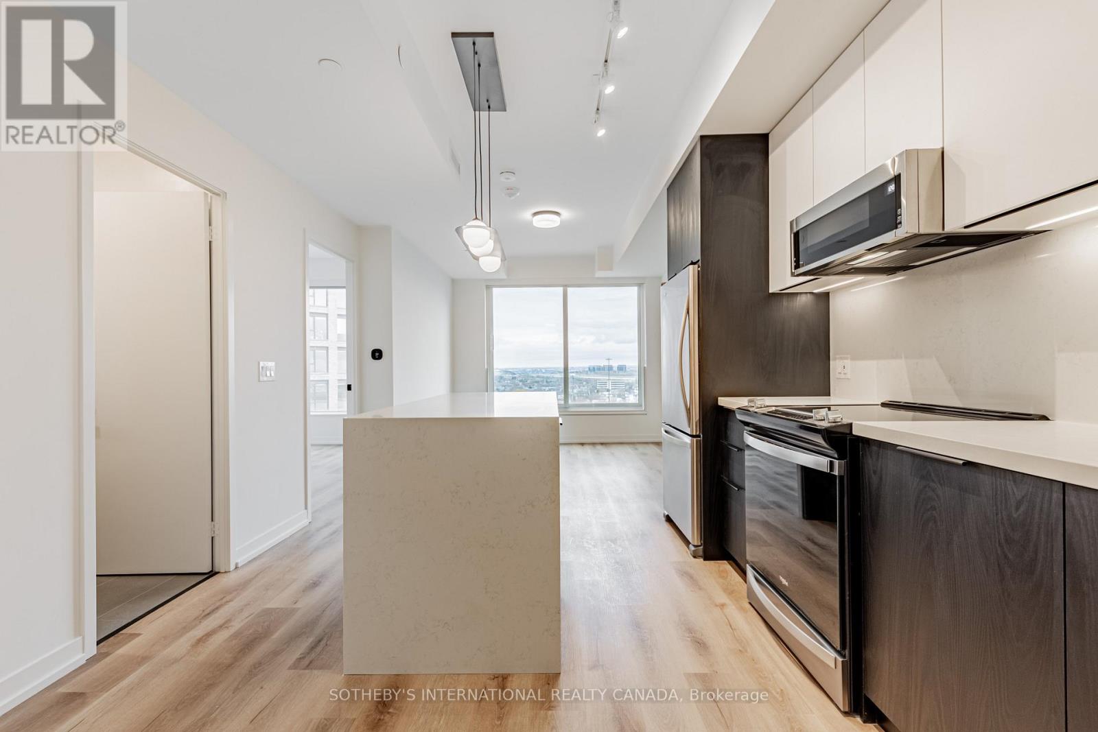 505 - 5 York Garden Way Property Photo 1