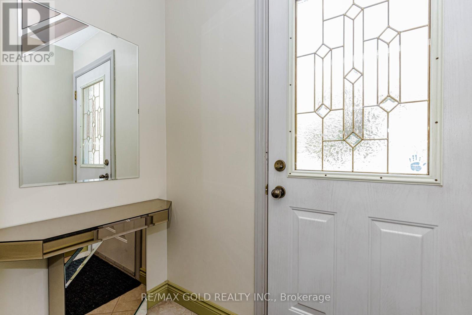 23 Brookdale Crescent Property Photo 6