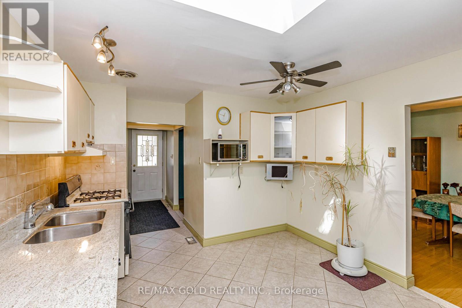 23 Brookdale Crescent Property Photo 13