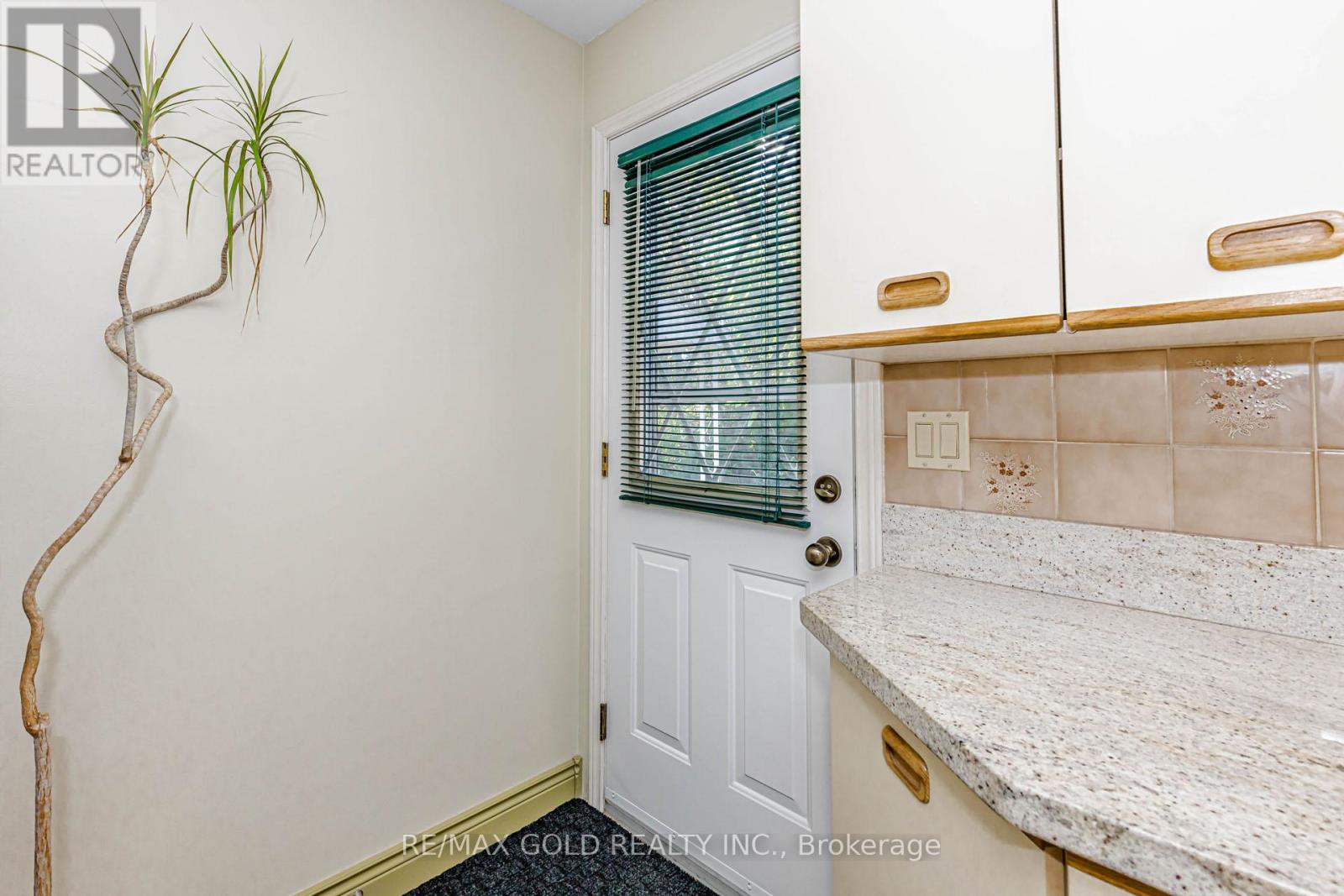 23 Brookdale Crescent Property Photo 15