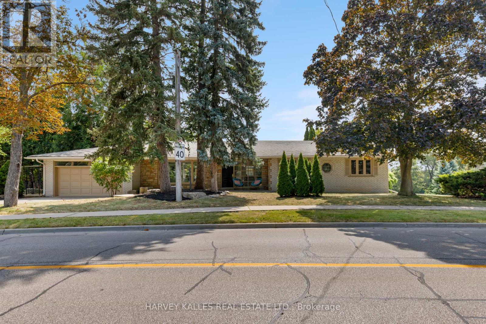 215 Edenbridge Drive Property Photo 2