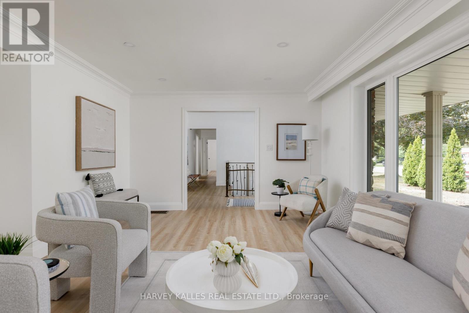 215 Edenbridge Drive Property Photo 8