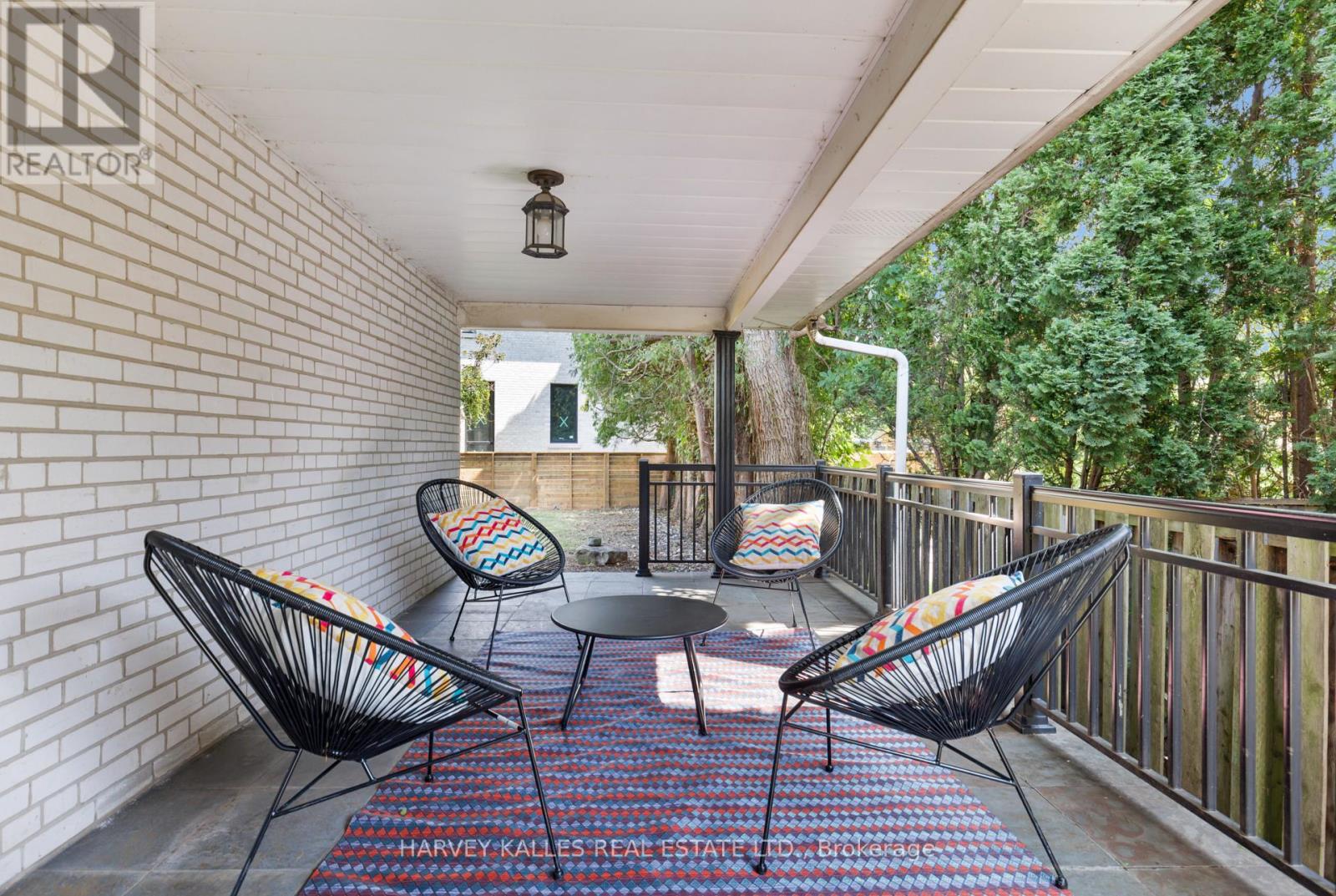 215 Edenbridge Drive Property Photo 15