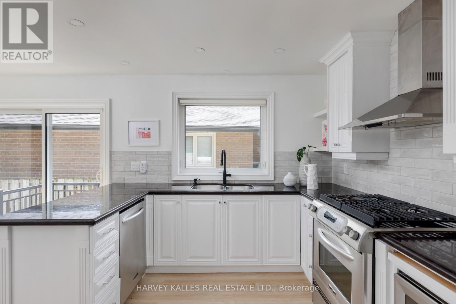 215 Edenbridge Drive Property Photo 22