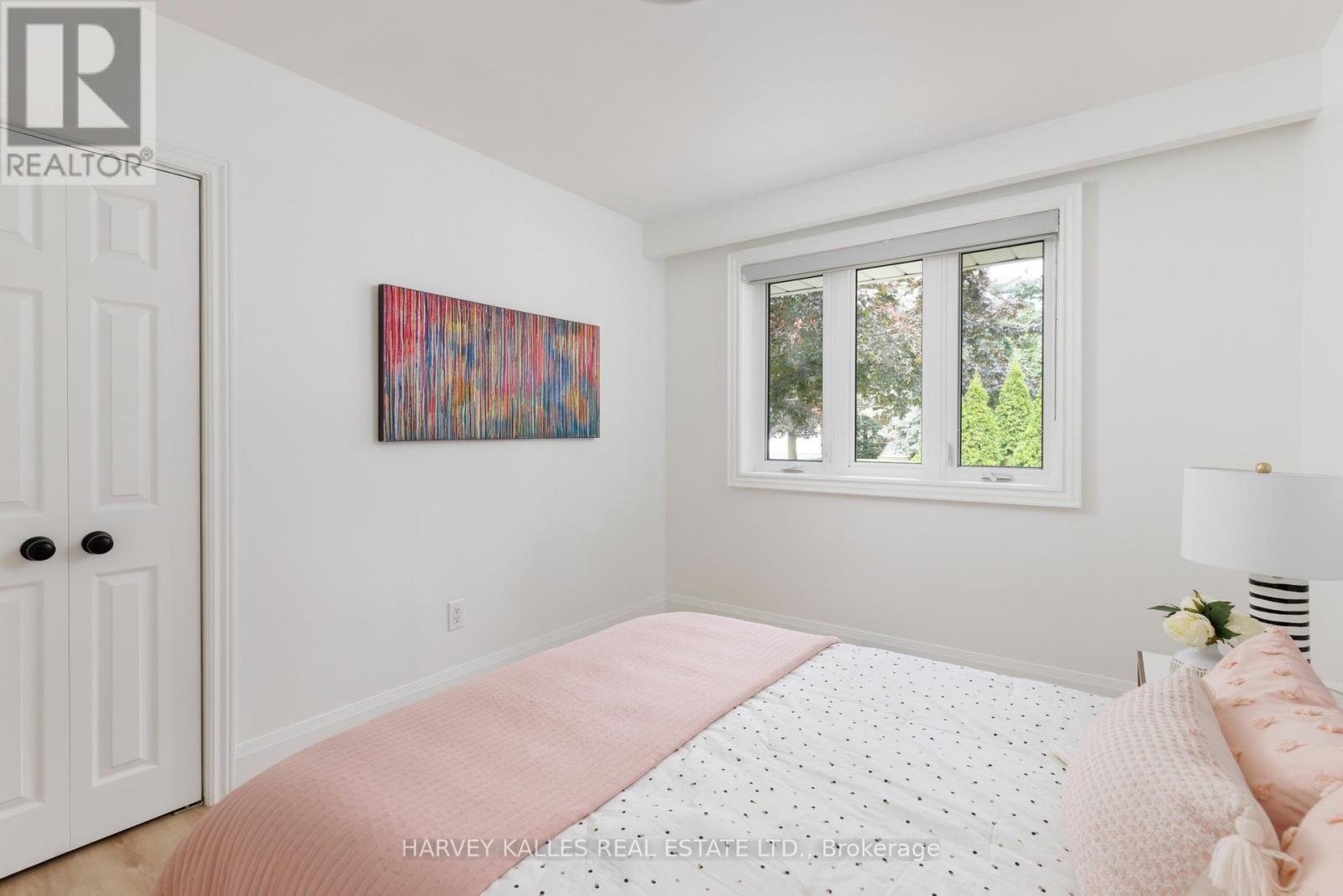 215 Edenbridge Drive Property Photo 32