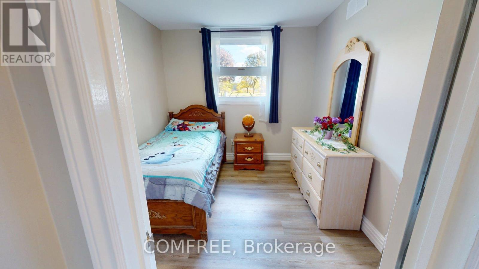 73 Elizabeth Drive Property Photo 15