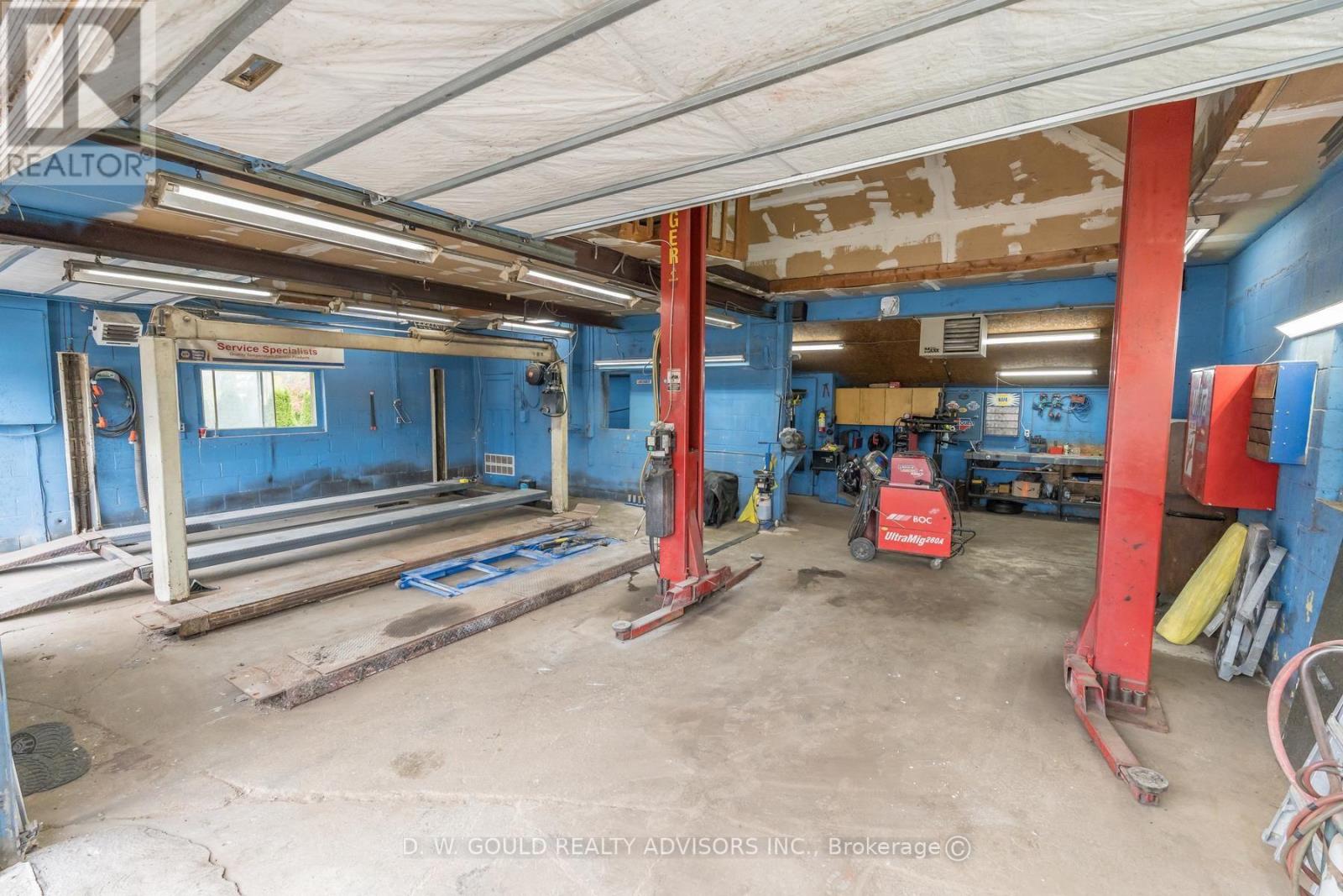 12656 22 Side Road Property Photo 12