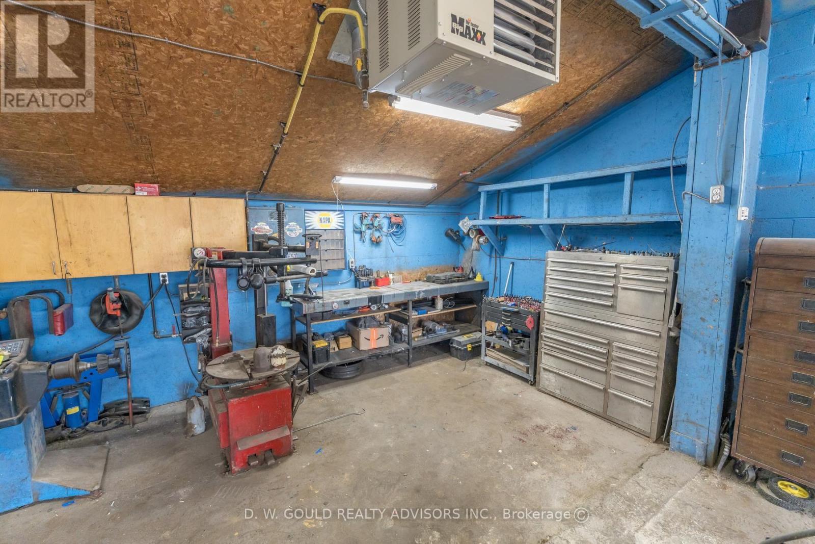 12656 22 Side Road Property Photo 14