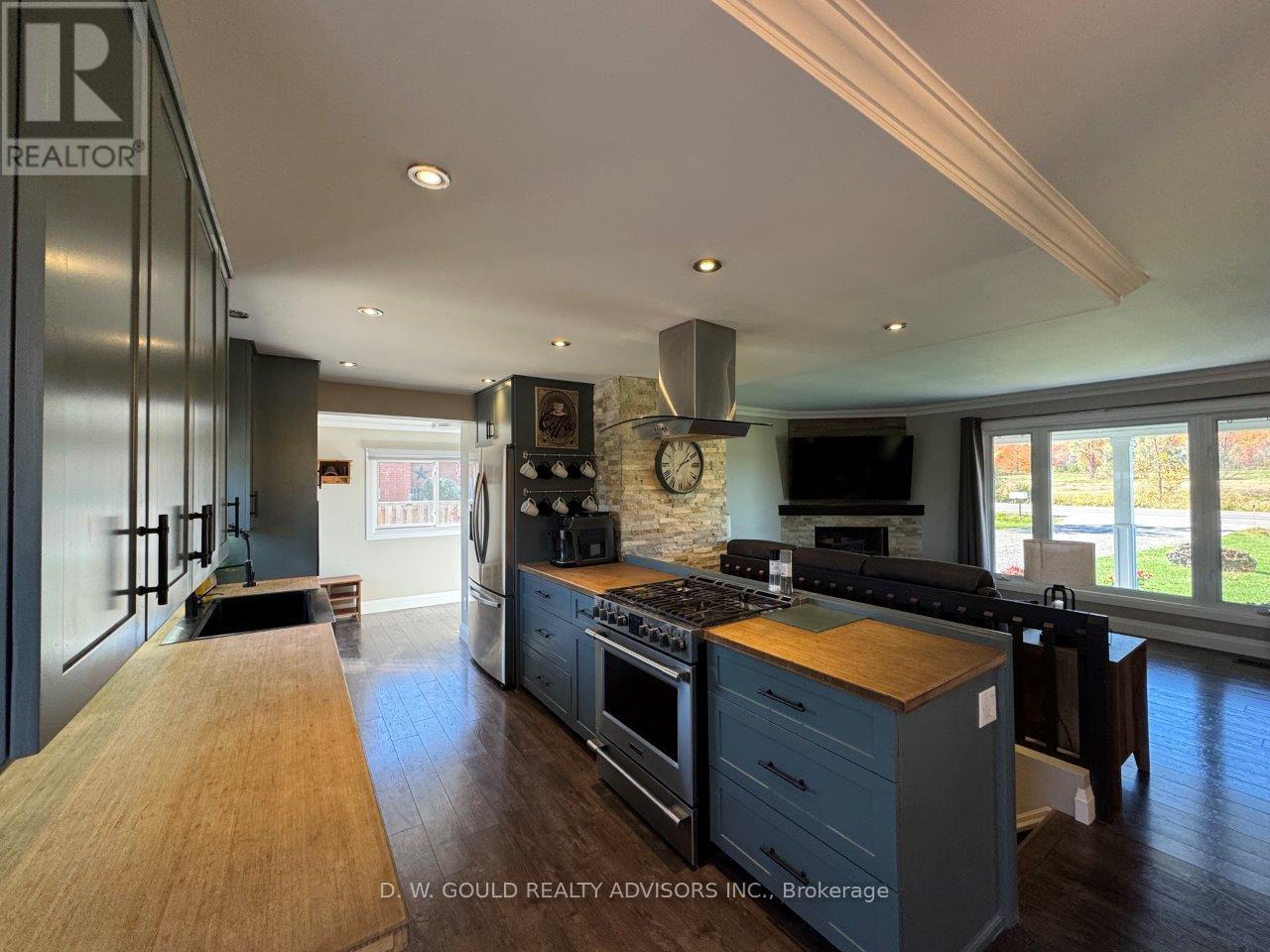 12656 22 Side Road Property Photo 27