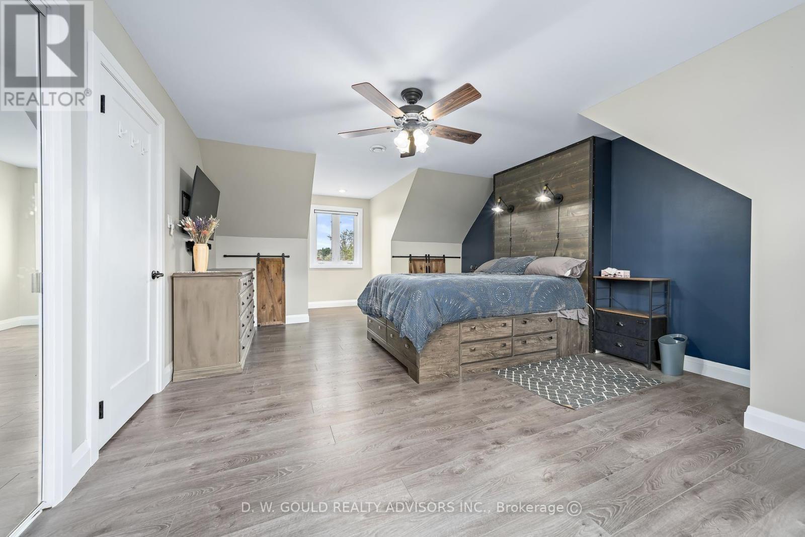 12656 22 Side Road Property Photo 34