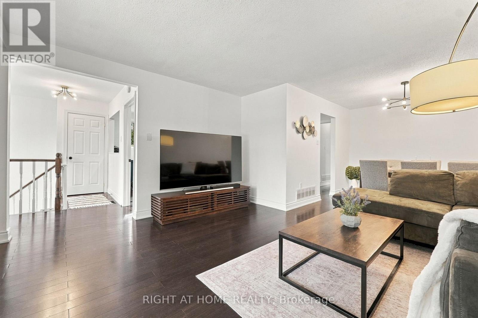 1963 Carrera Lane Property Photo 10