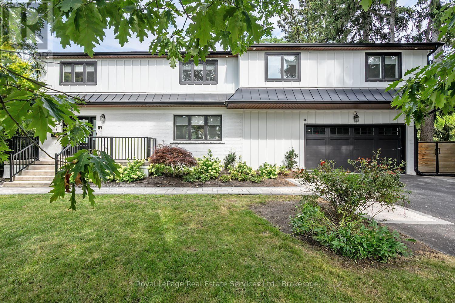 59 Fairwood Place E Property Photo 2