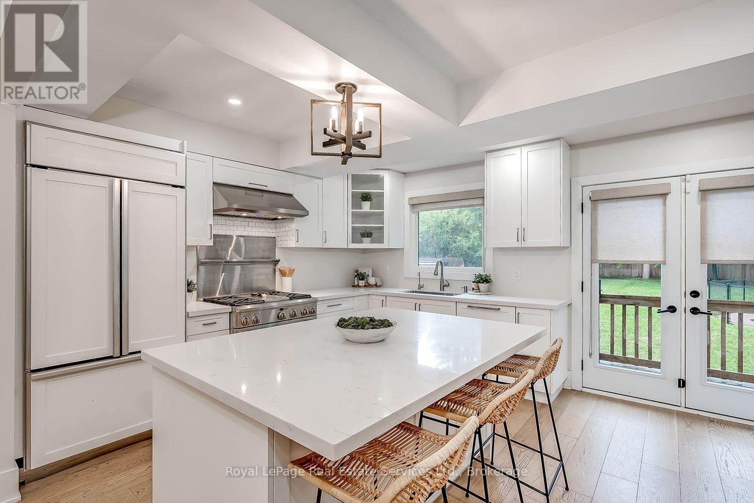 59 Fairwood Place E Property Photo 15