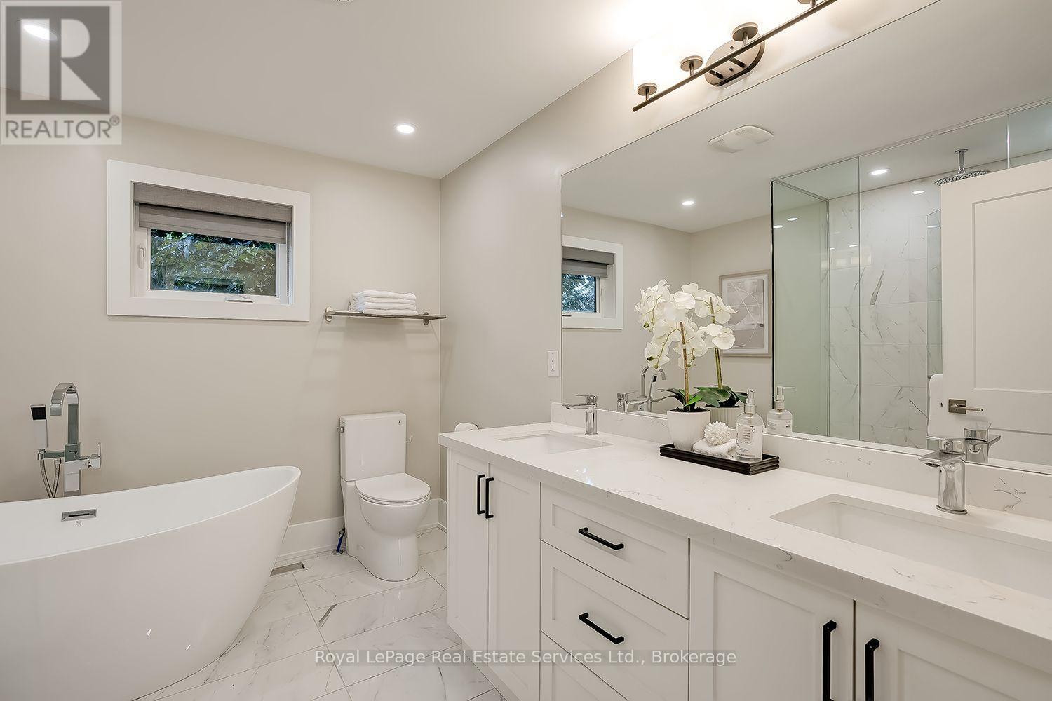 59 Fairwood Place E Property Photo 23