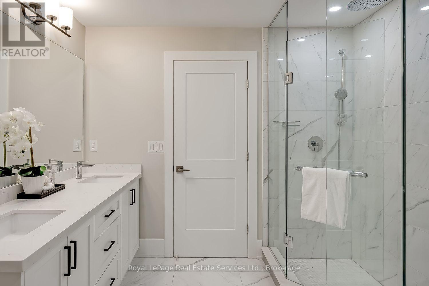 59 Fairwood Place E Property Photo 24