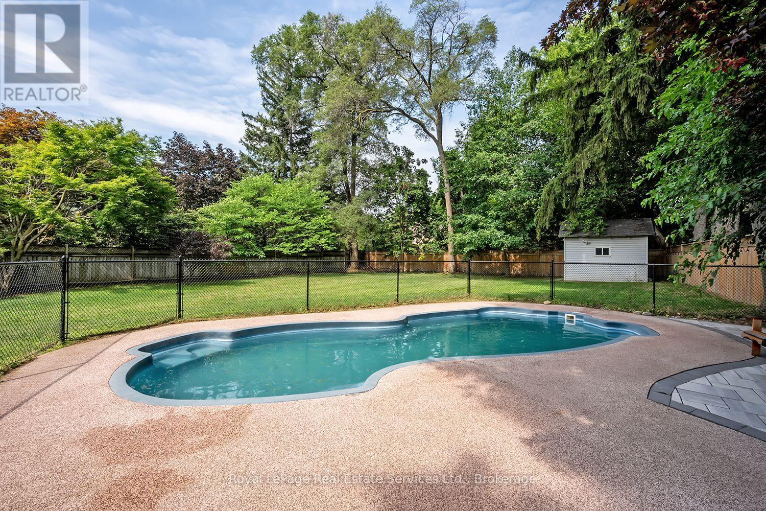 59 Fairwood Place E Property Photo 40
