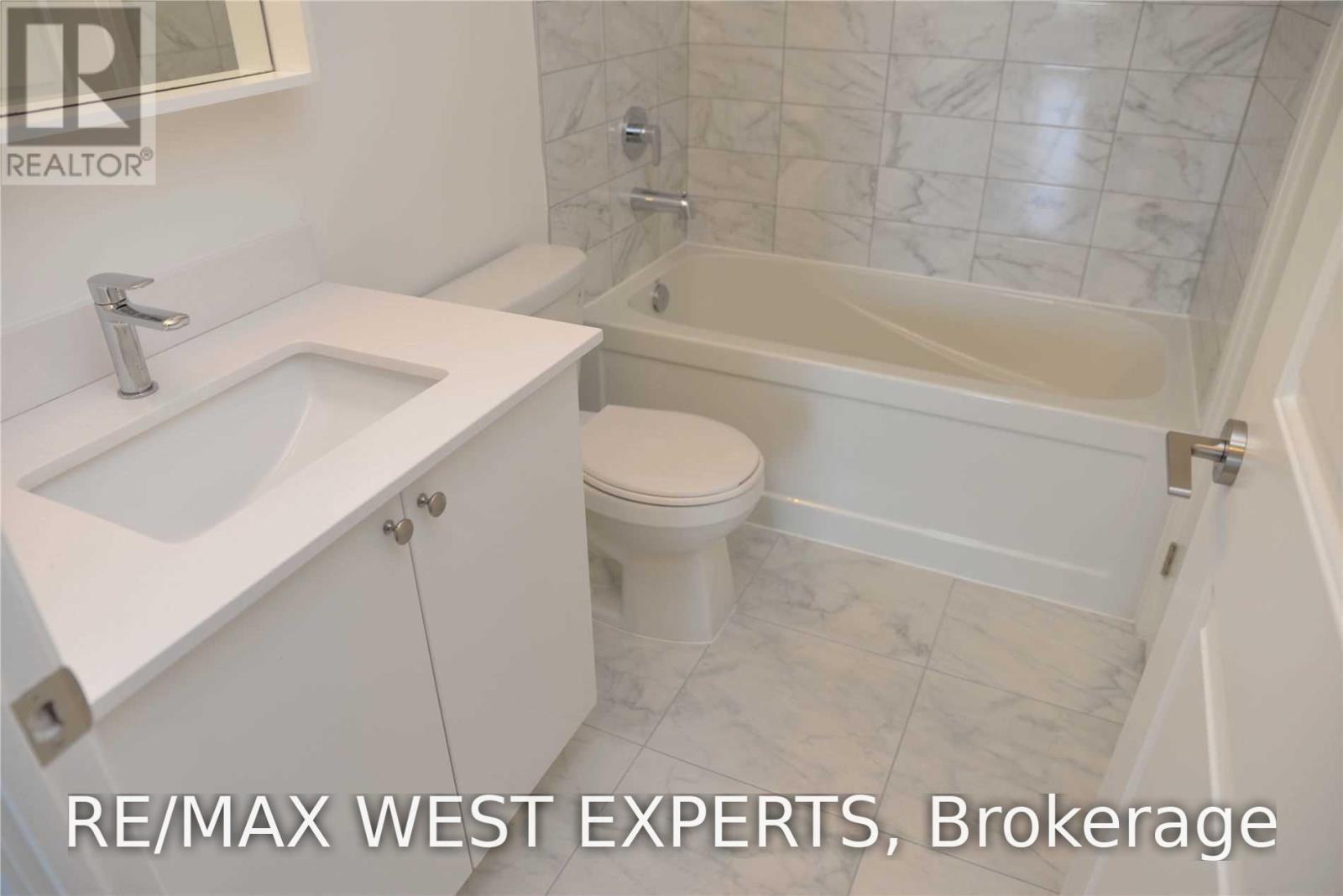 626 - 2800 Keele Street Property Photo 8