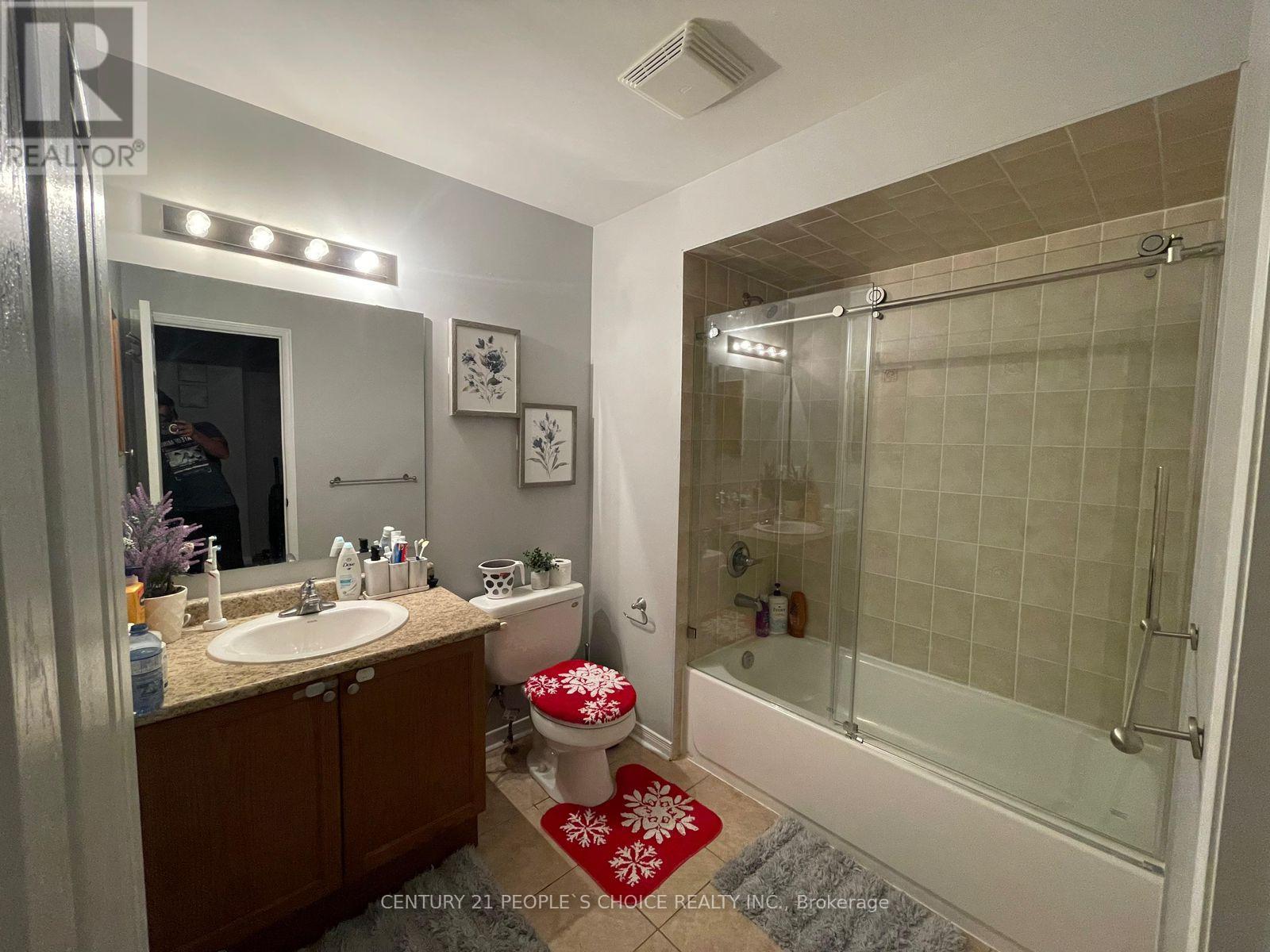 98 Niagara Trail Property Photo 11