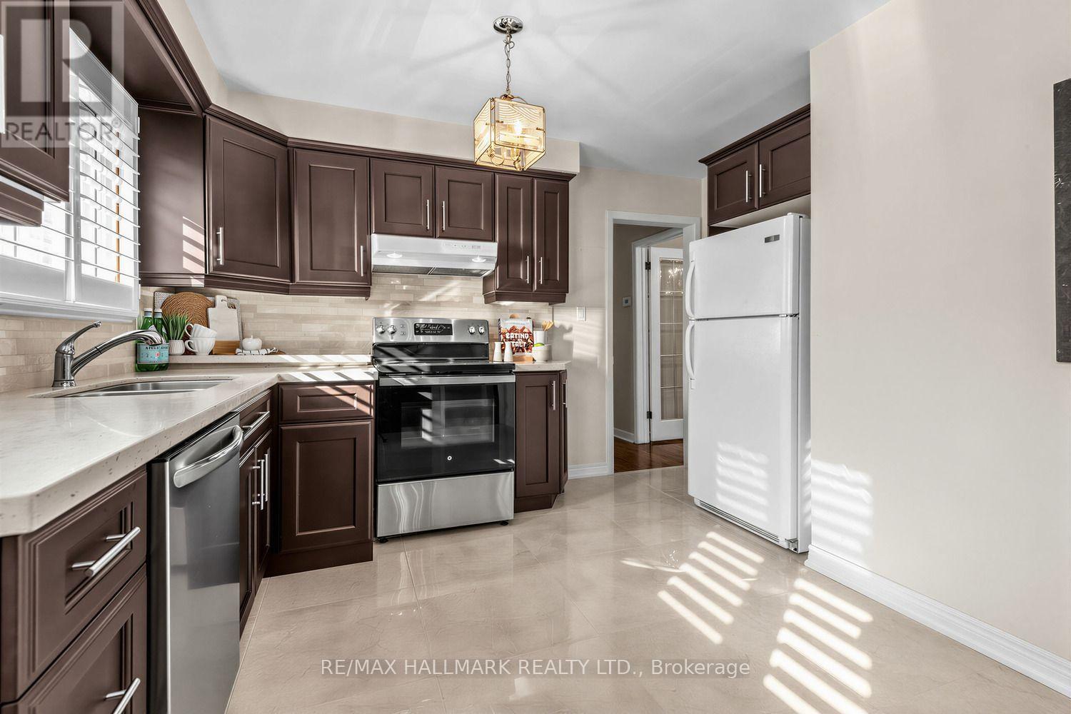 18 Sorlyn Avenue Property Photo 8