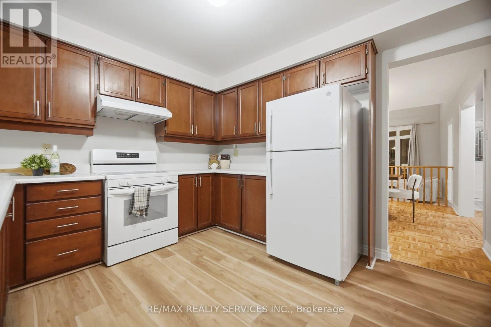 4 Leeward Drive Property Photo 11