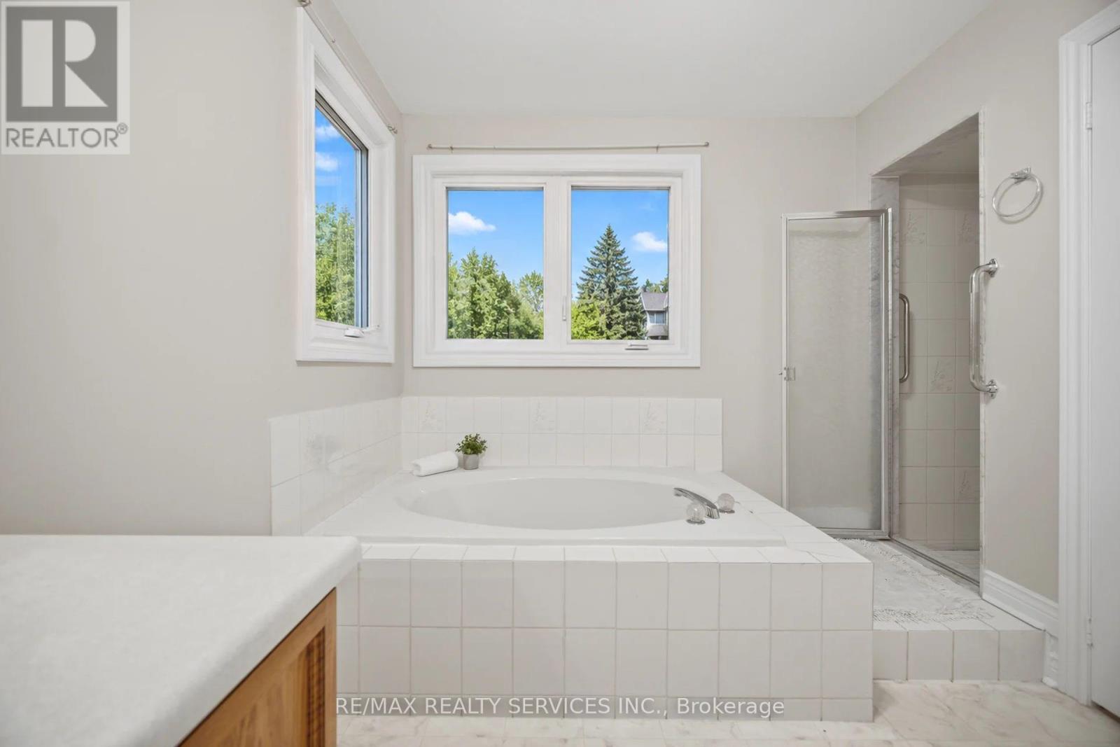 4 Leeward Drive Property Photo 23
