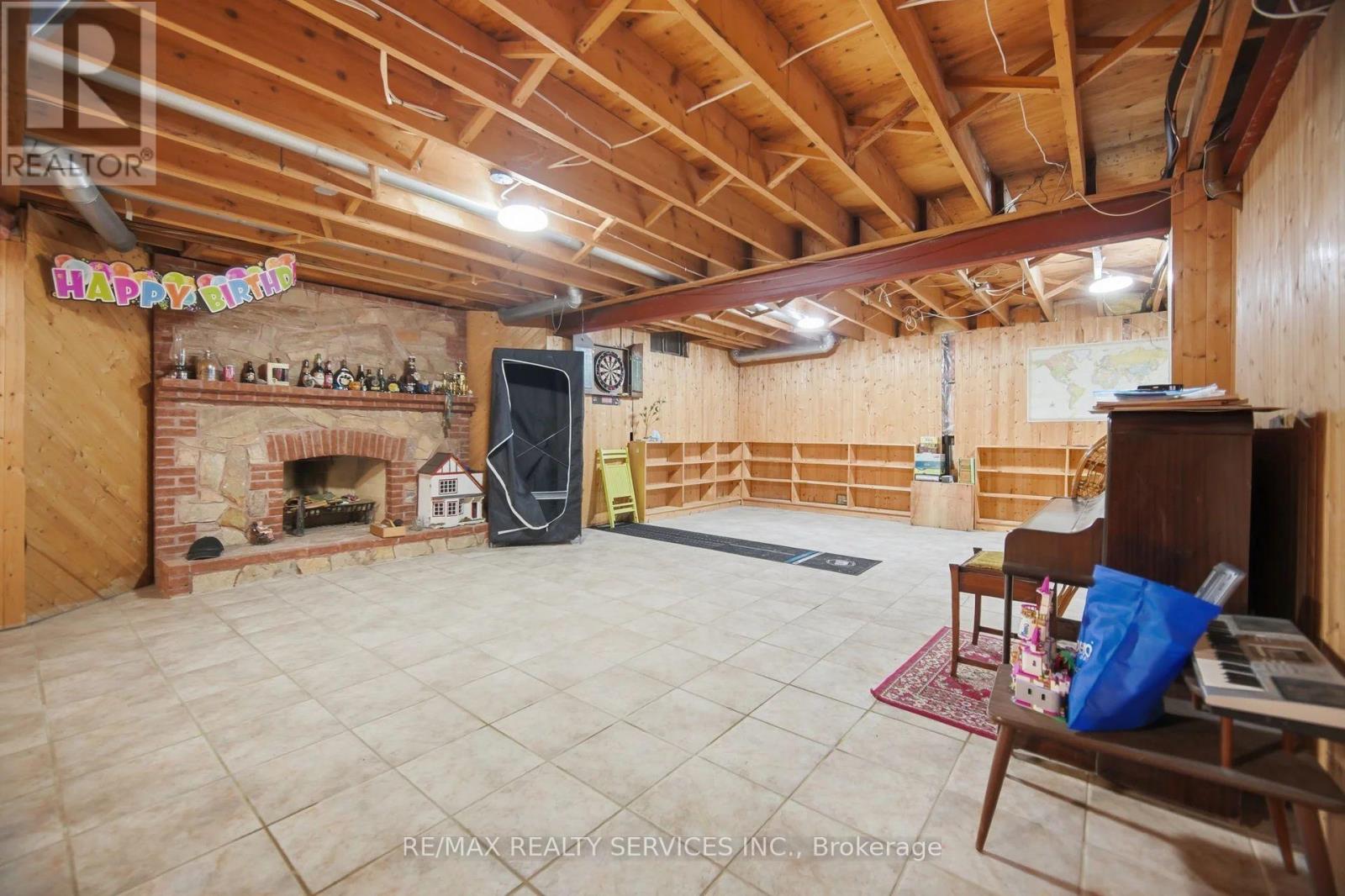 4 Leeward Drive Property Photo 35