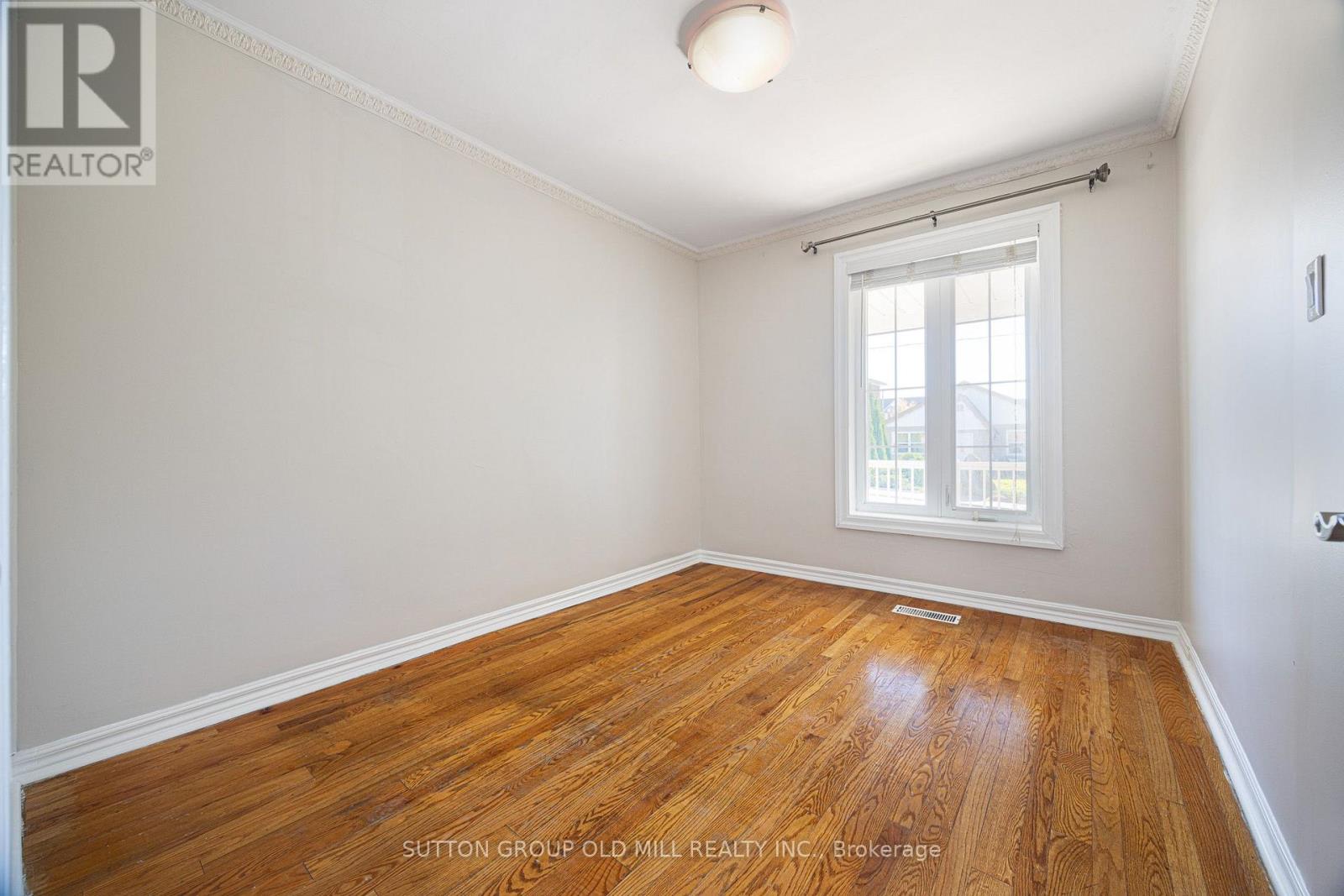 28 Holwood Avenue Property Photo 8