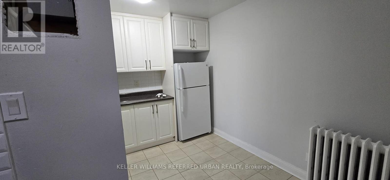 1 - 1854 Eglinton Avenue W Property Photo 11