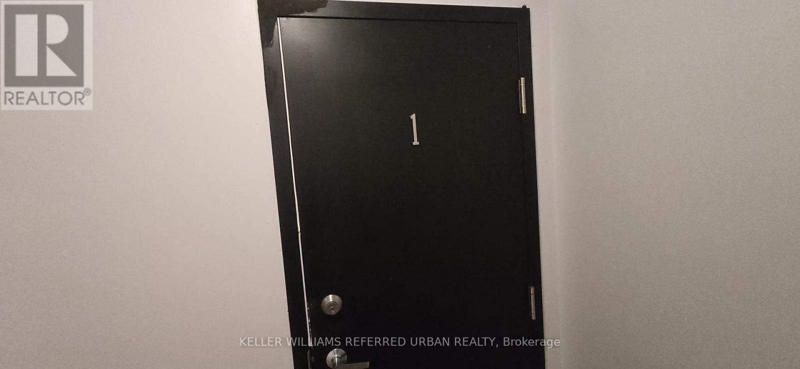 1 - 1854 Eglinton Avenue W Property Photo 15