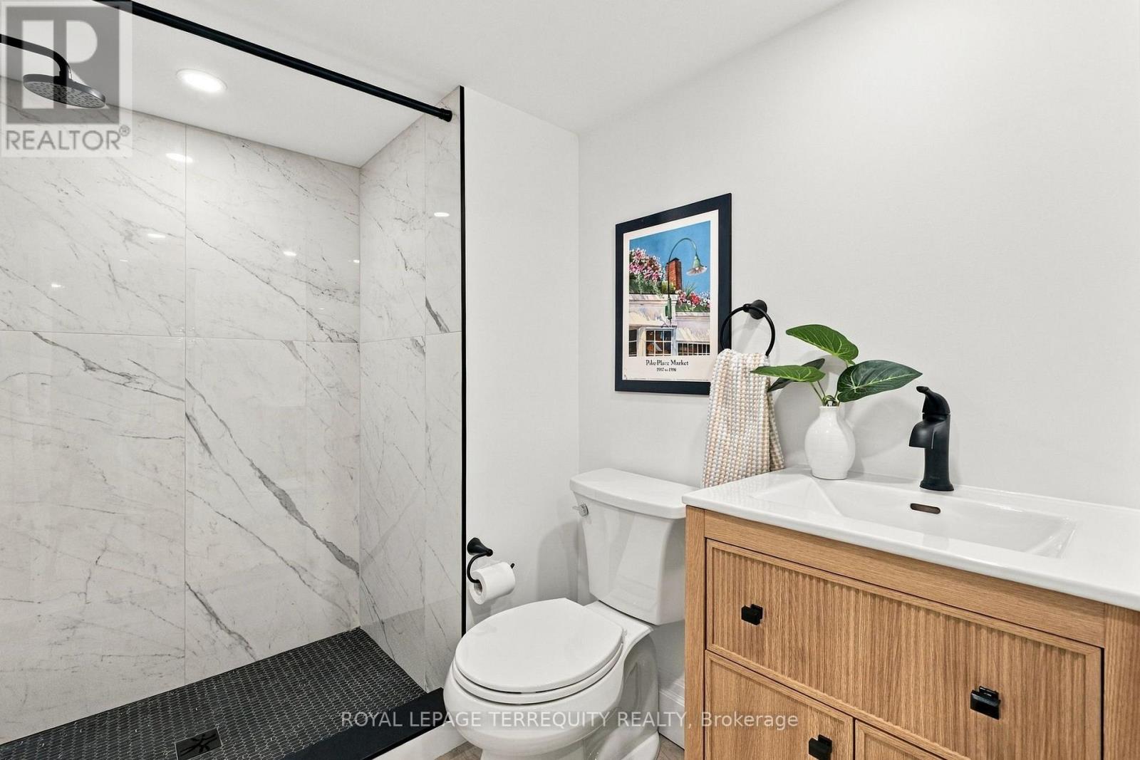 112 Maria Street Property Photo 23