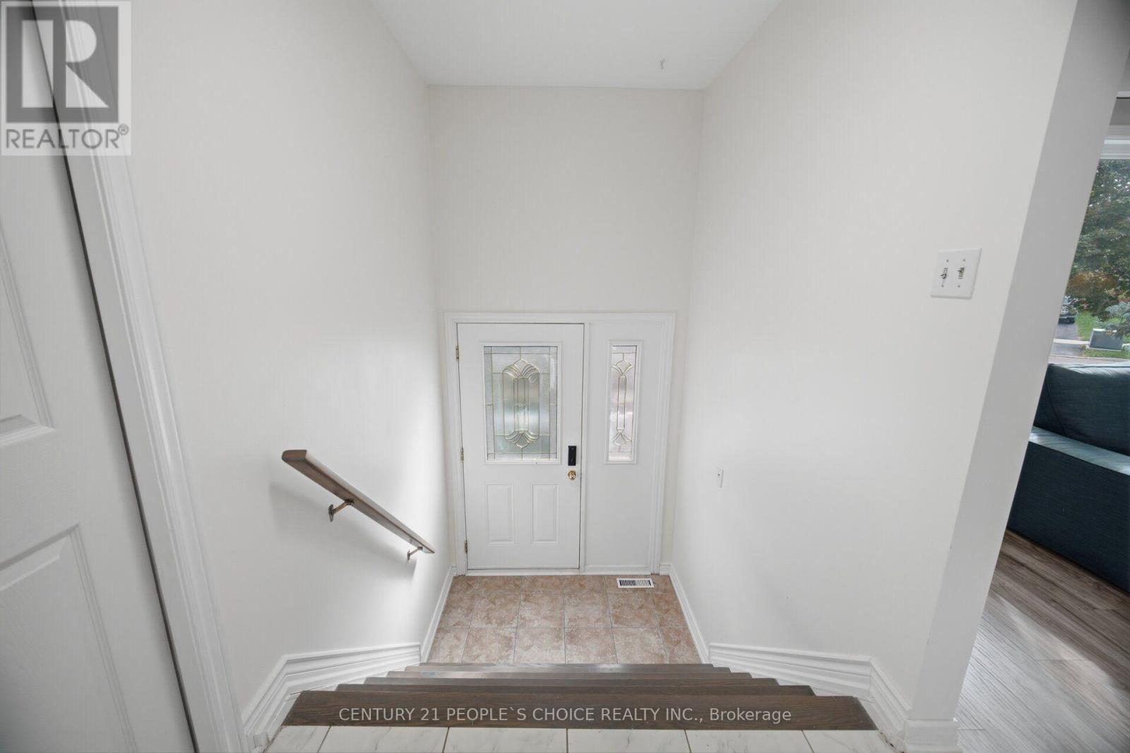 578 Cavell Drive Property Photo 4