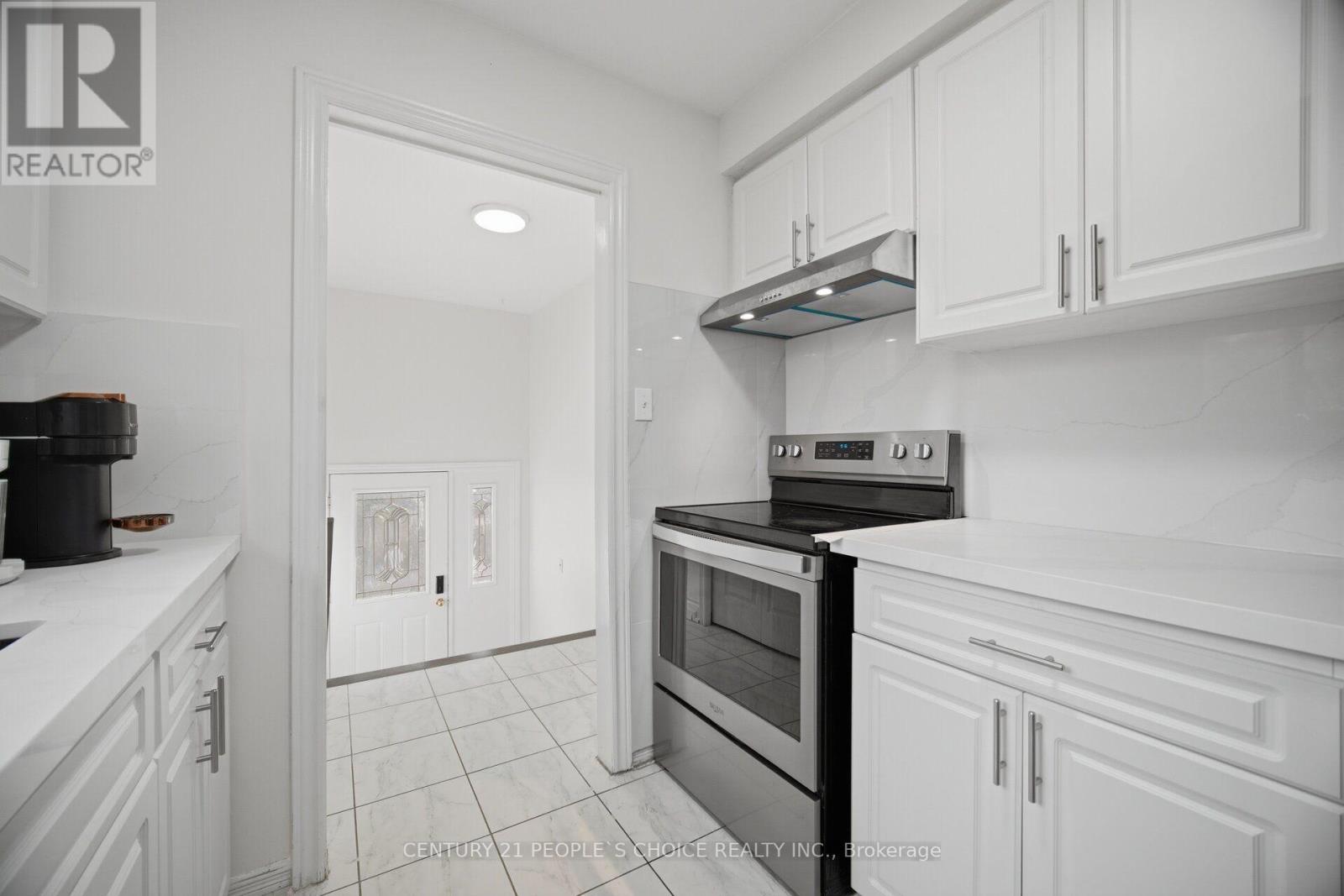 578 Cavell Drive Property Photo 13