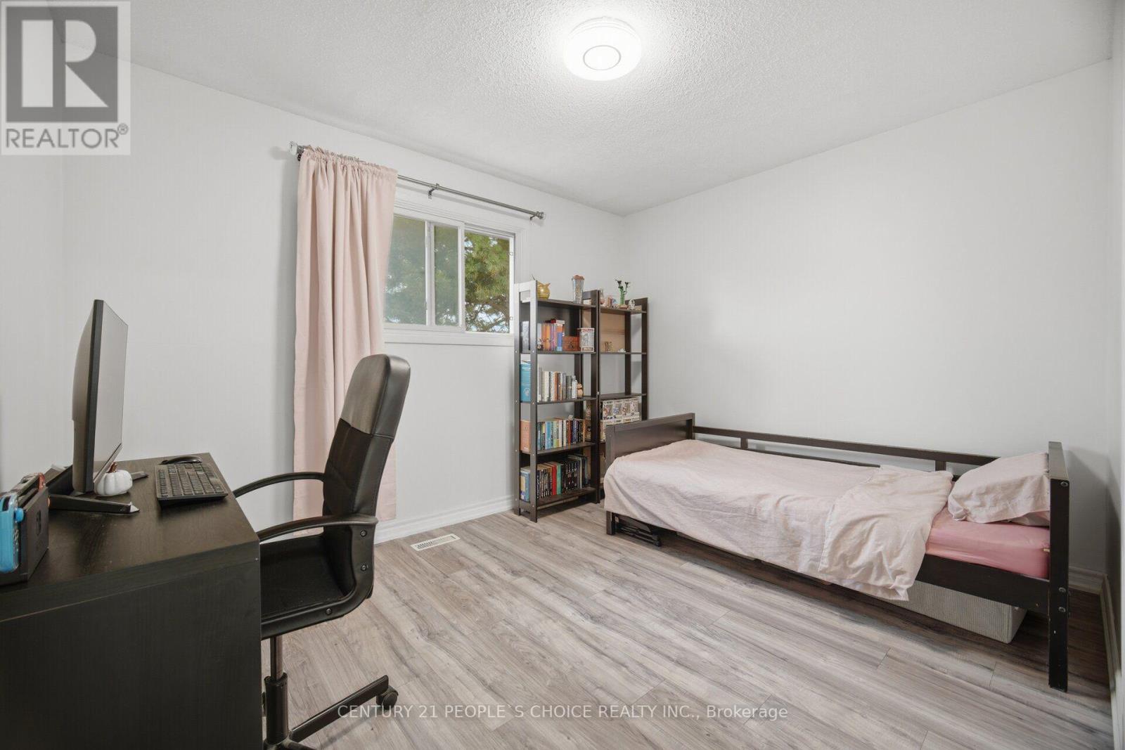 578 Cavell Drive Property Photo 21