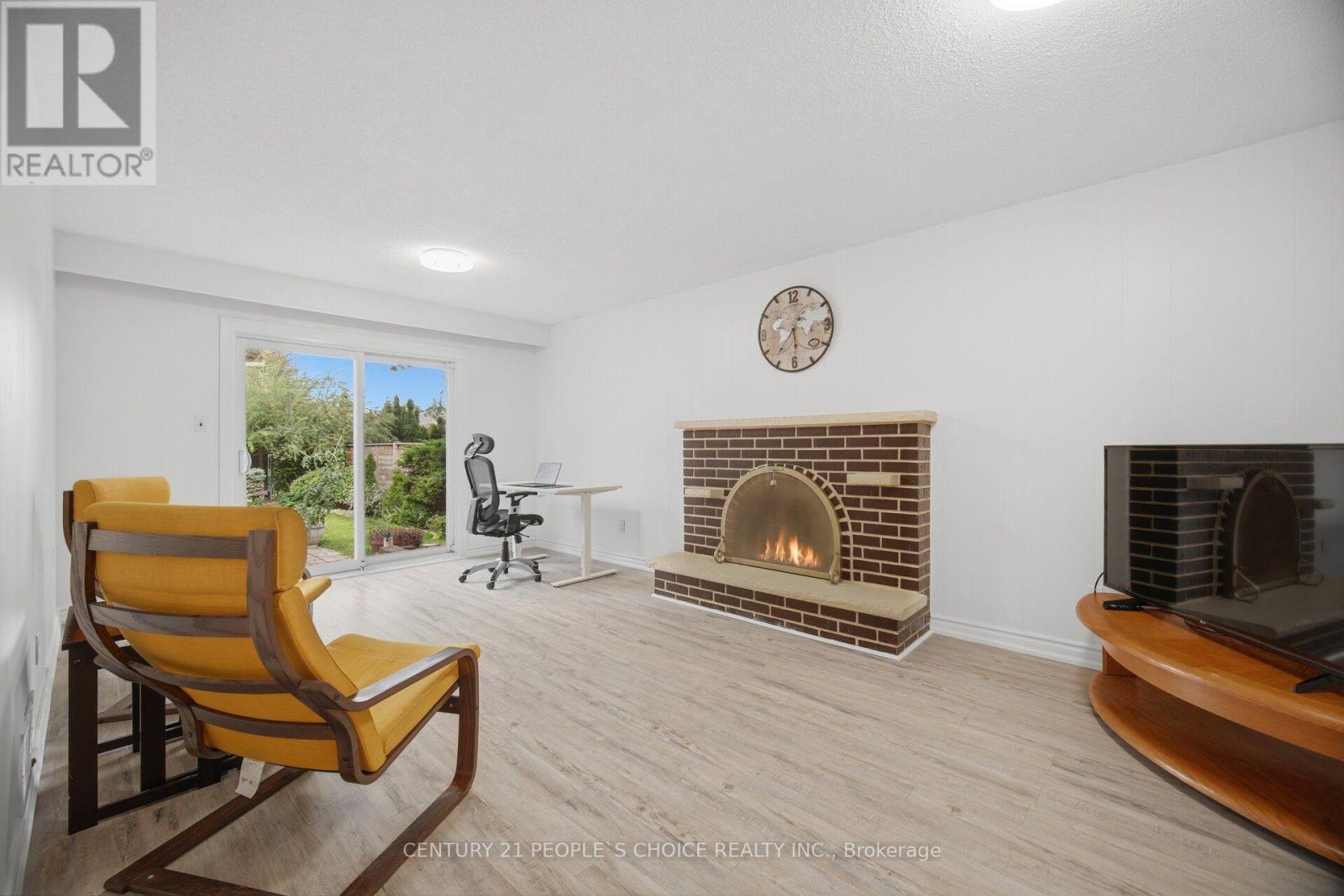 578 Cavell Drive Property Photo 28