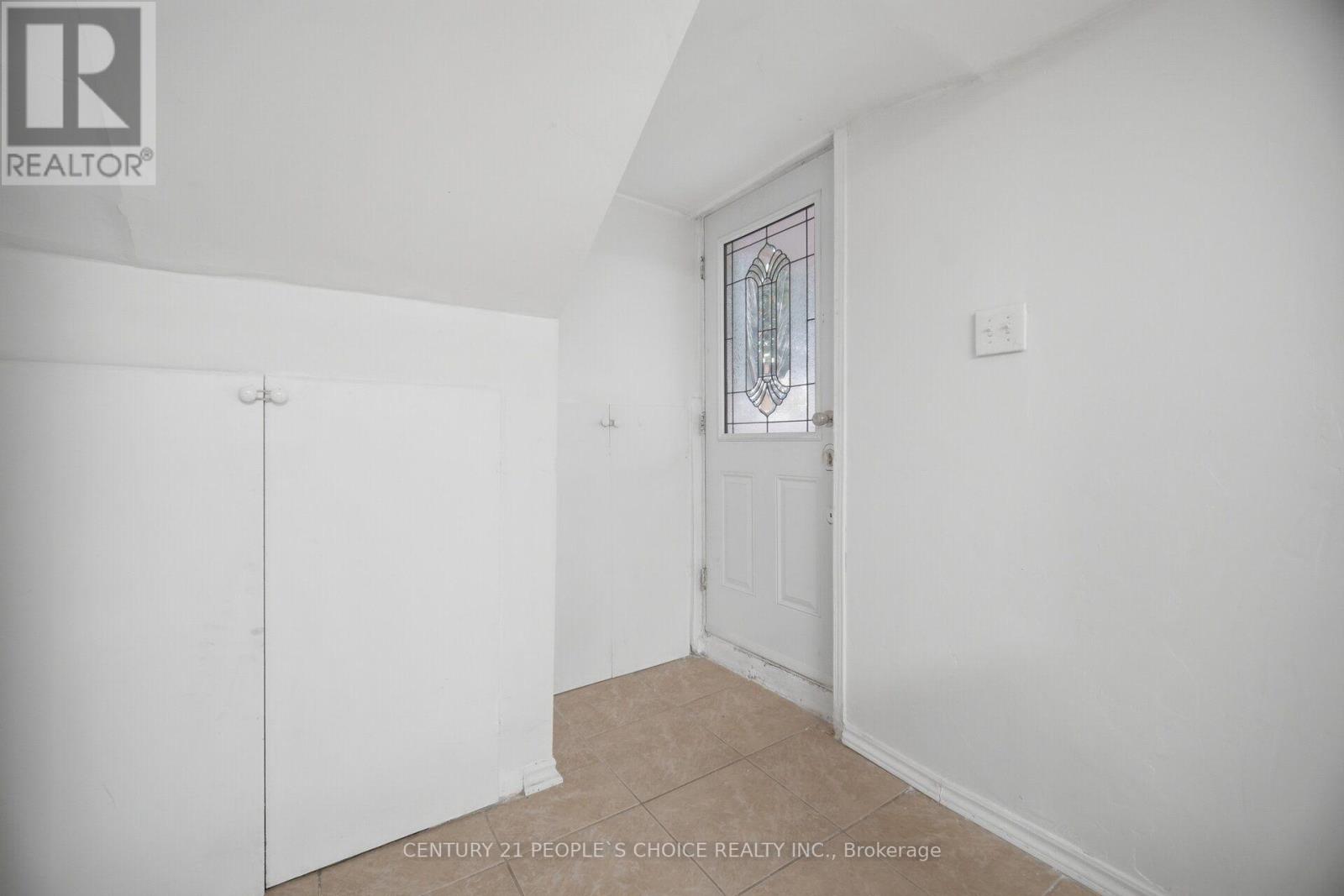 578 Cavell Drive Property Photo 35