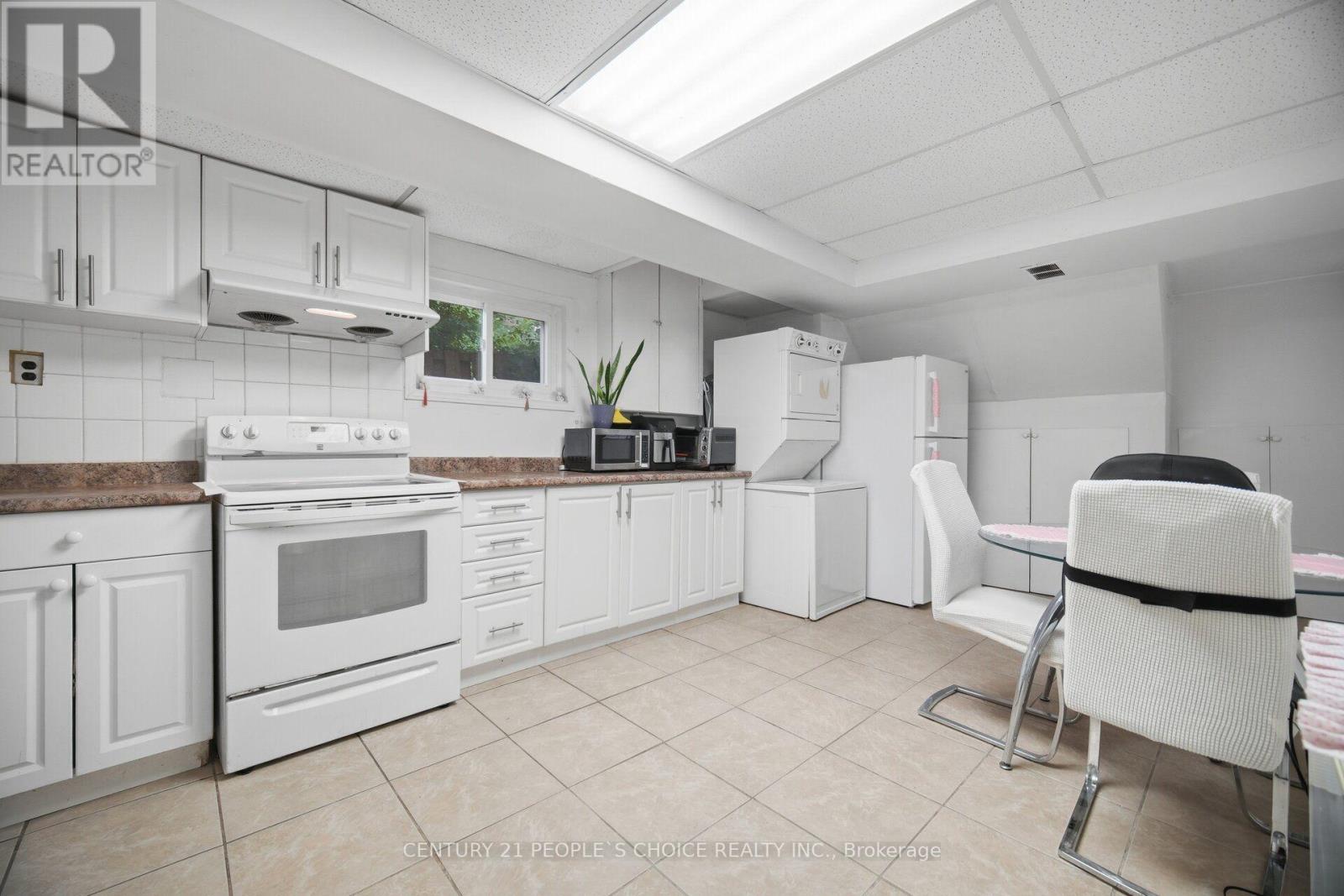 578 Cavell Drive Property Photo 37