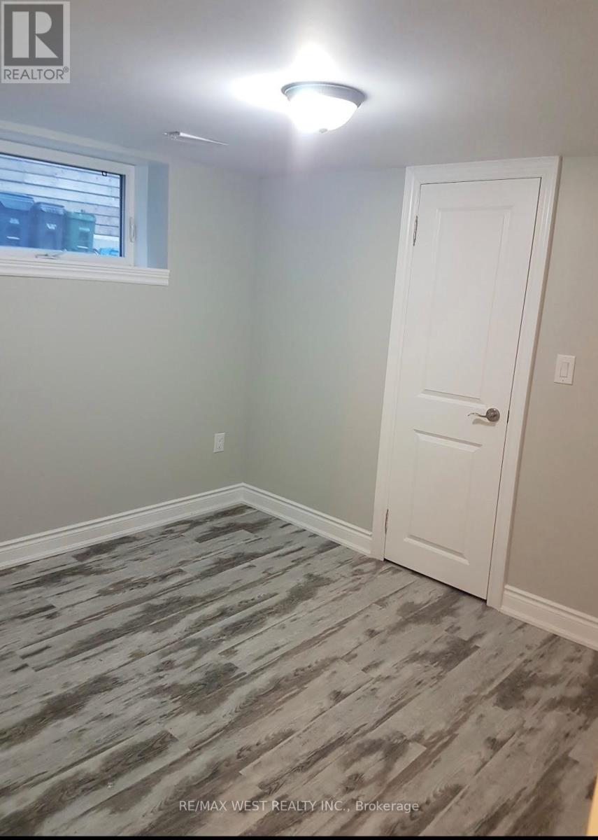 Lower - 77 Murrie Street Property Photo 8