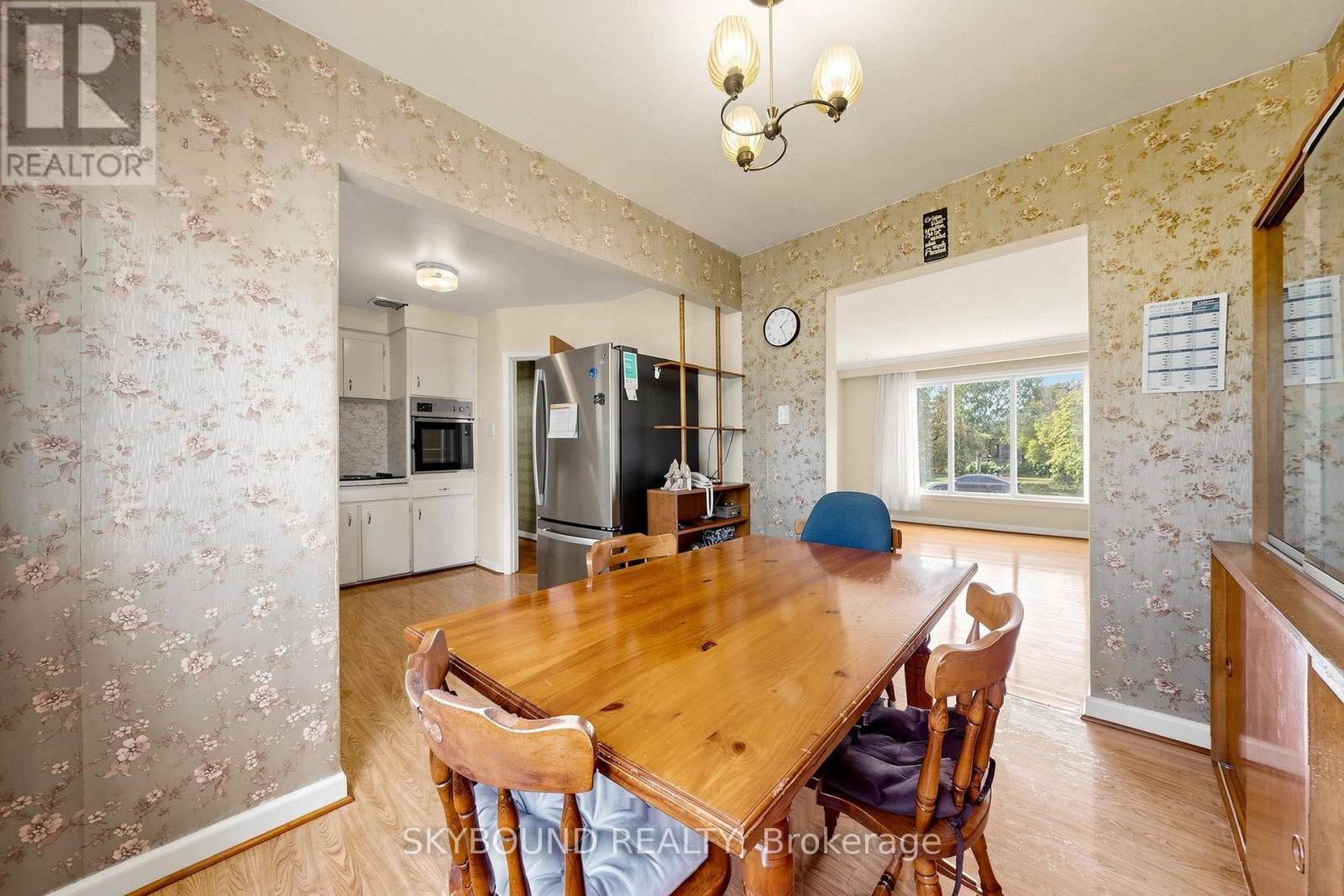 13 Liscombe Road Property Photo 12