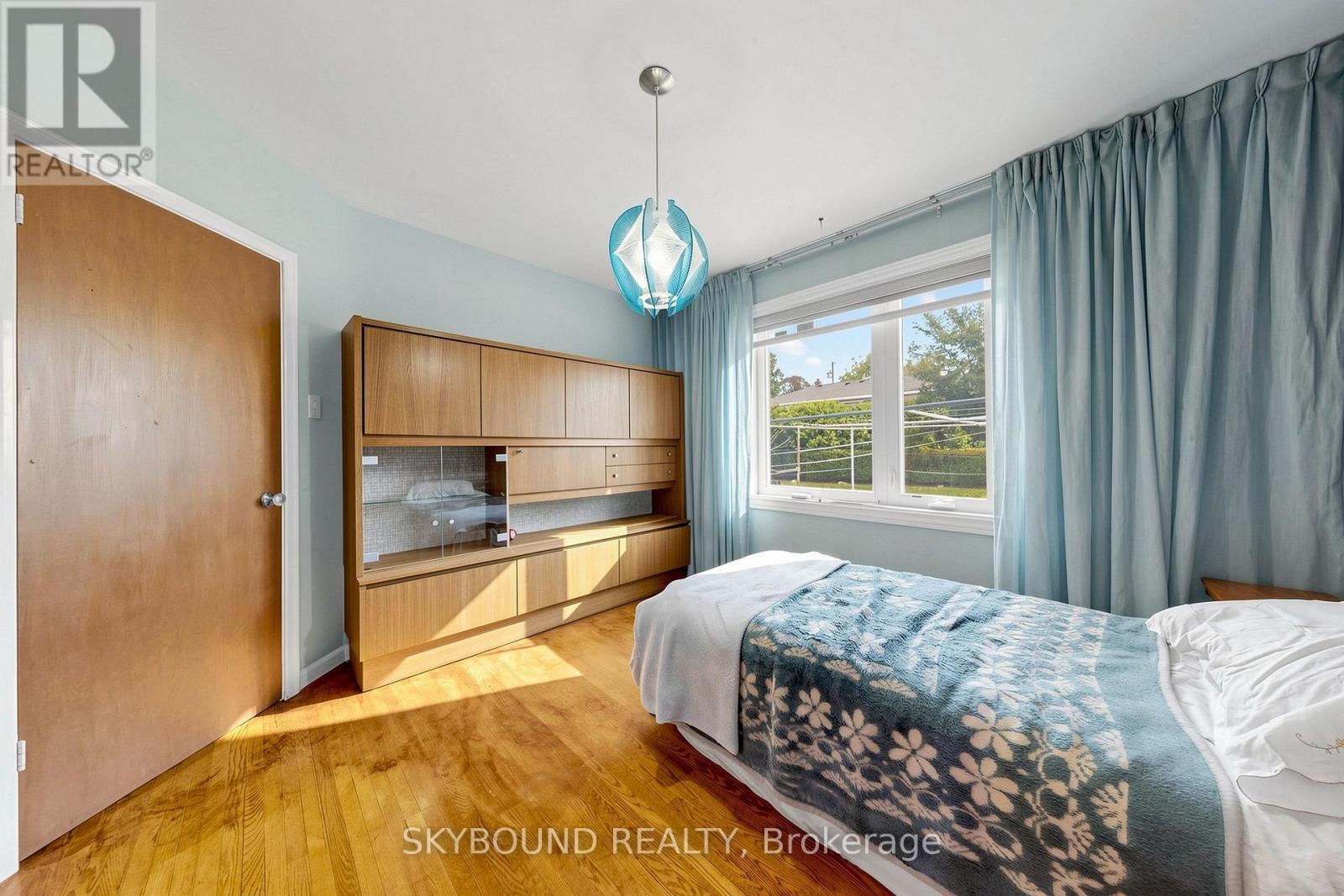 13 Liscombe Road Property Photo 13