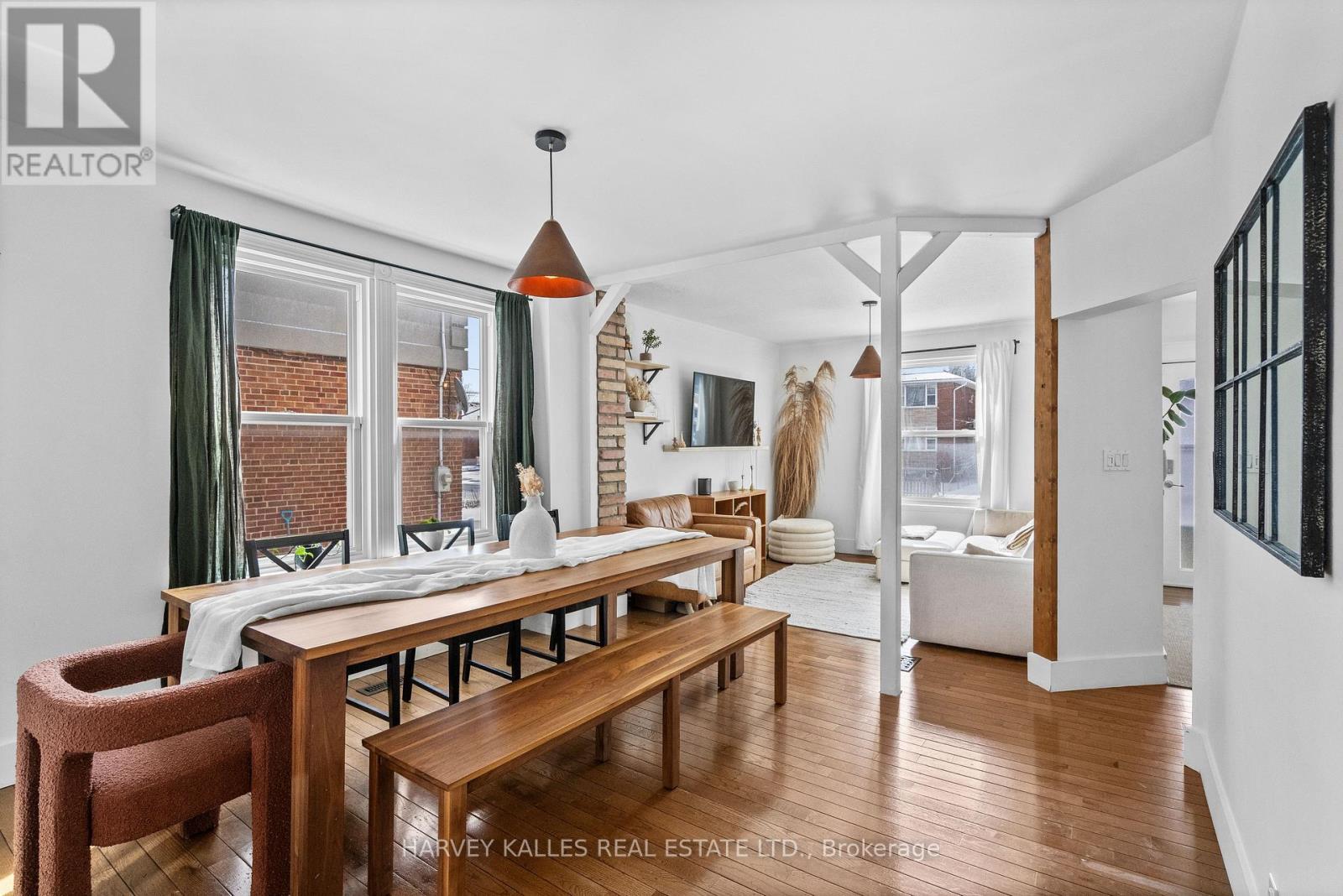 14 Manitoba Street Property Photo 2
