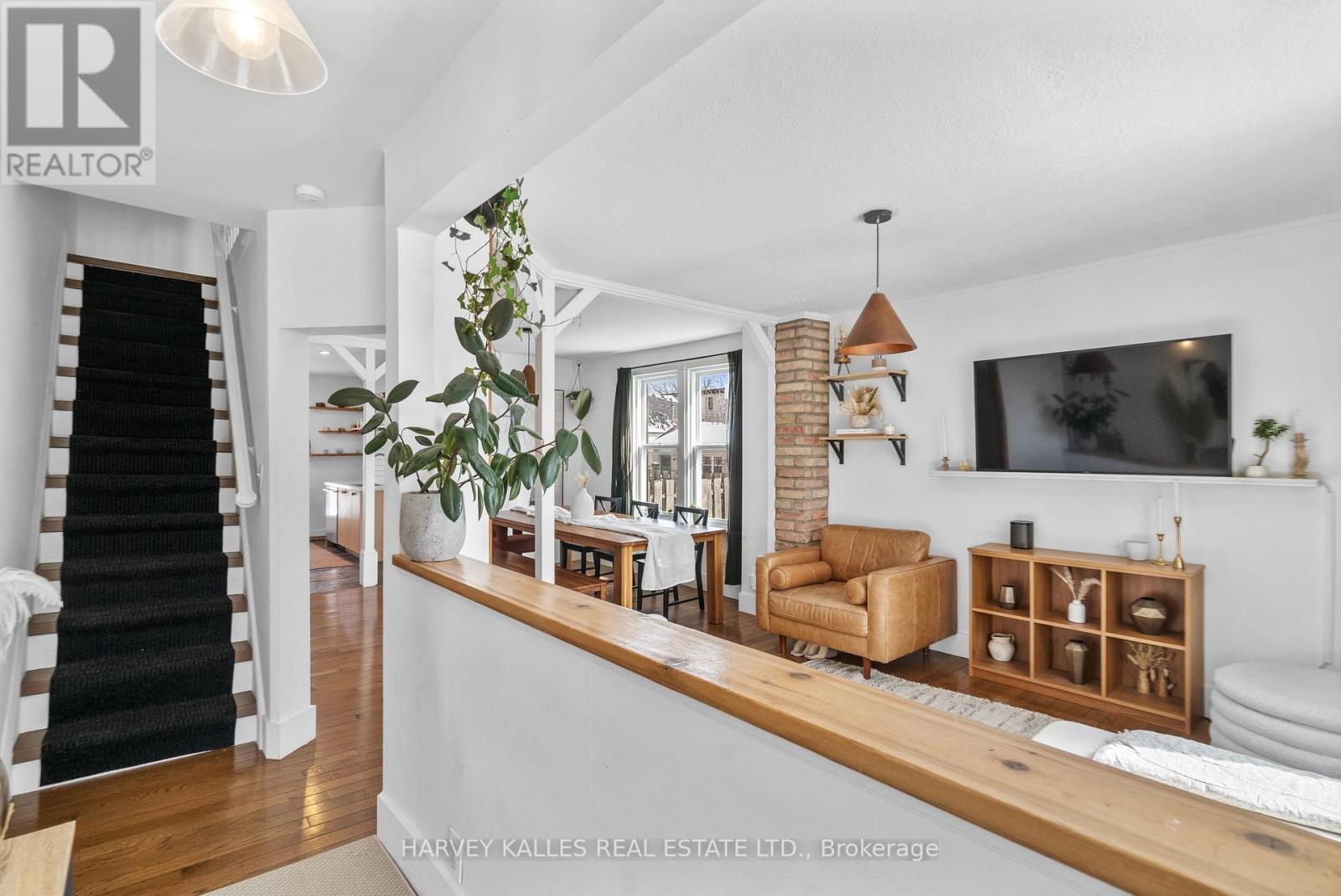14 Manitoba Street Property Photo 7