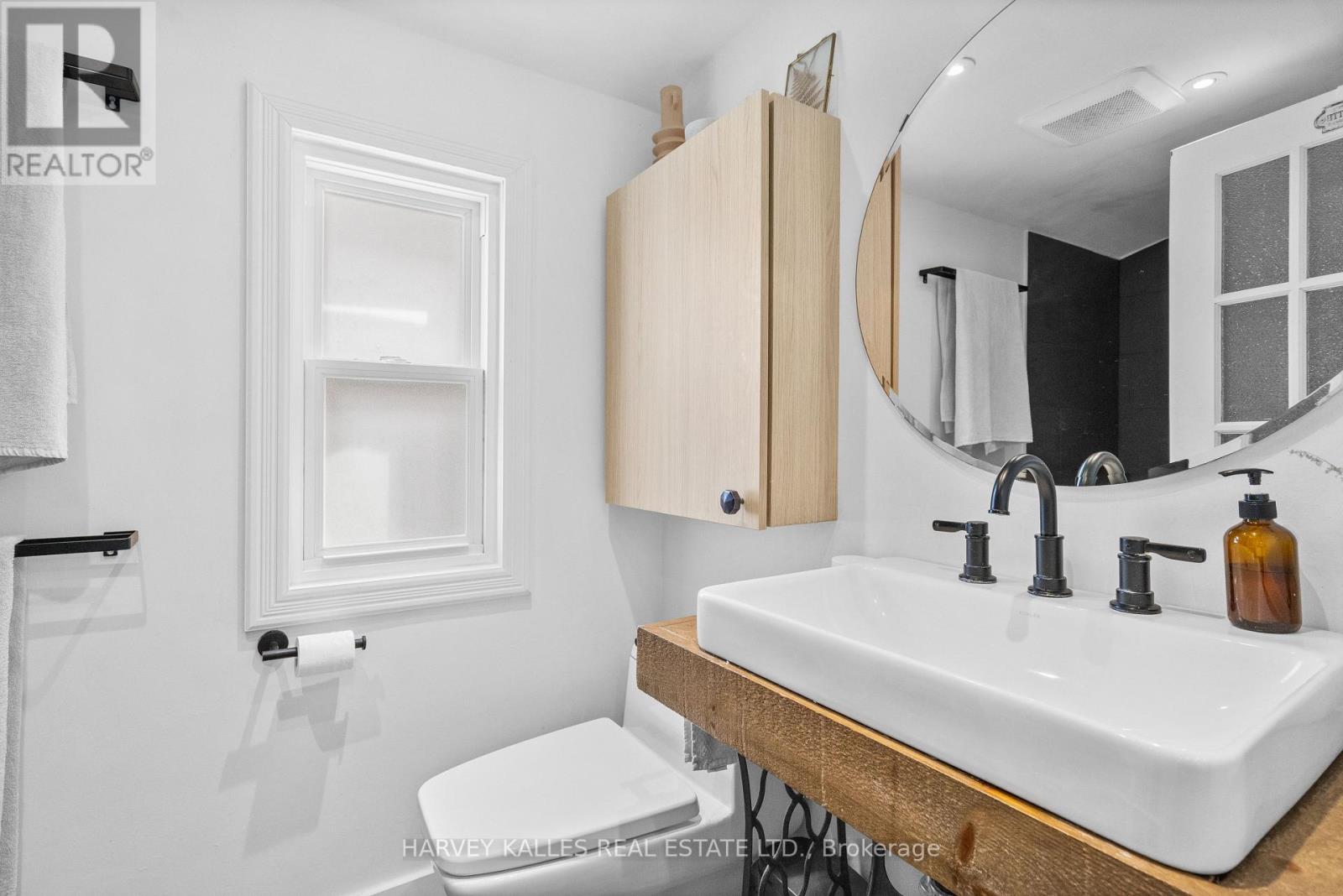 14 Manitoba Street Property Photo 22