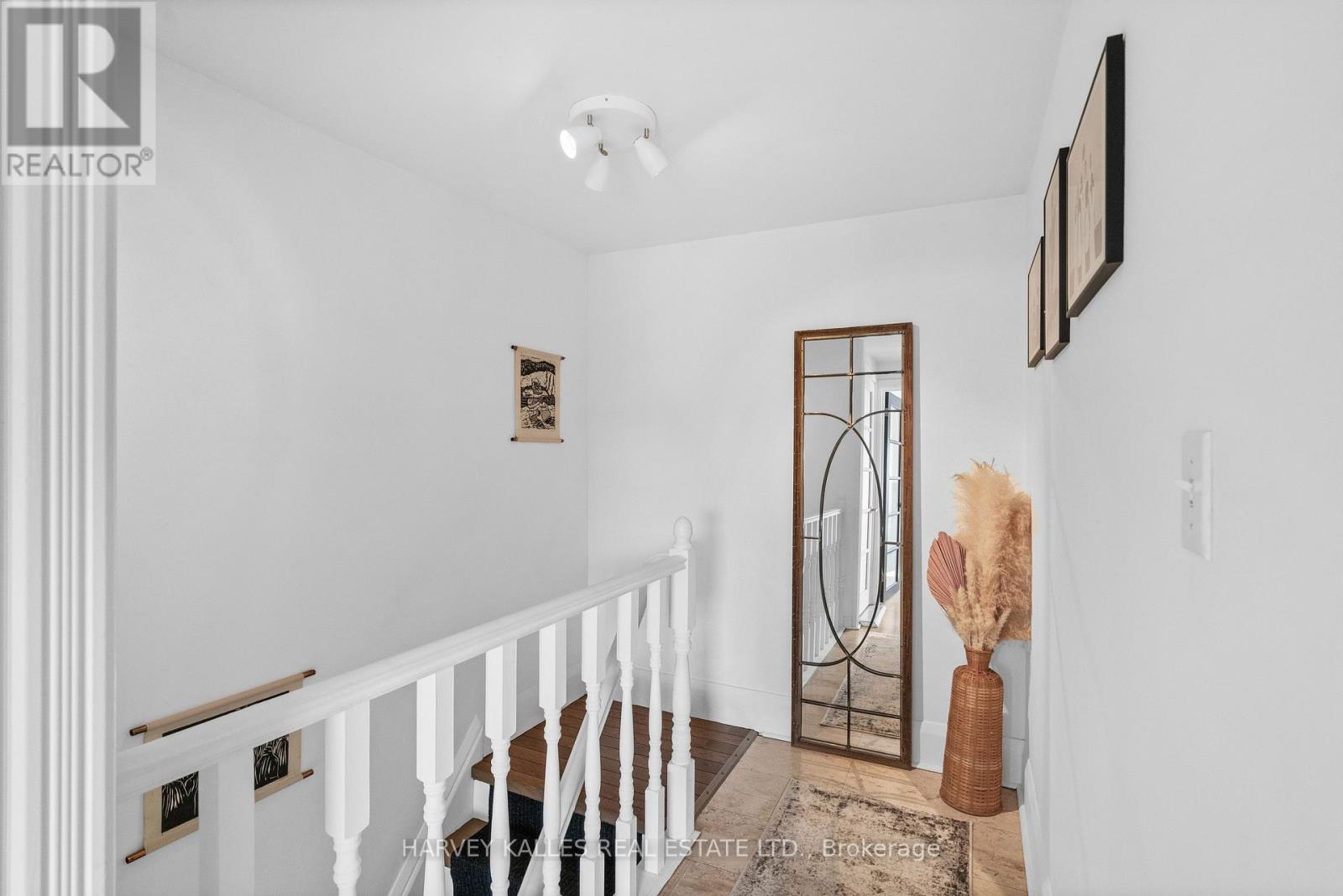 14 Manitoba Street Property Photo 23