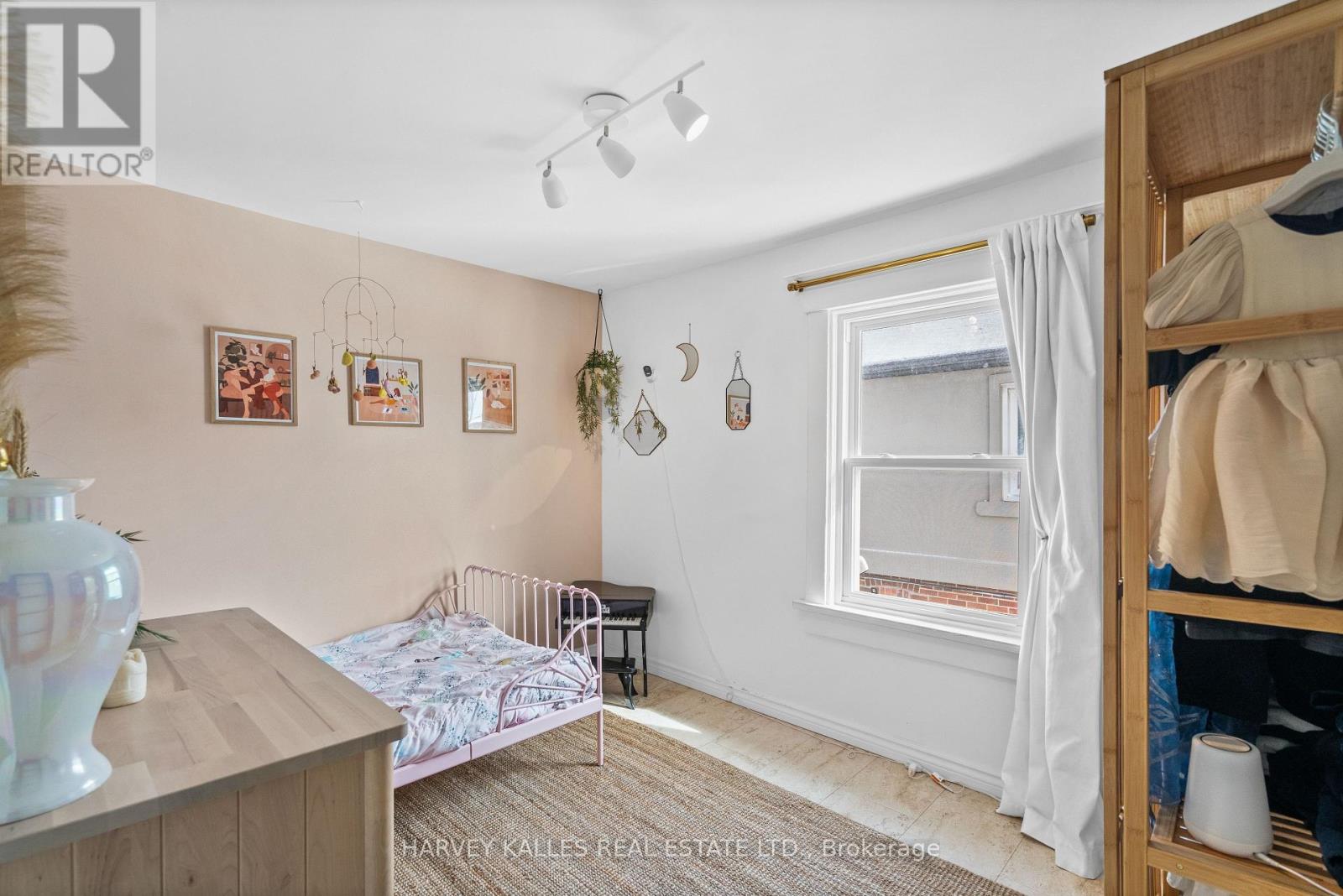 14 Manitoba Street Property Photo 30